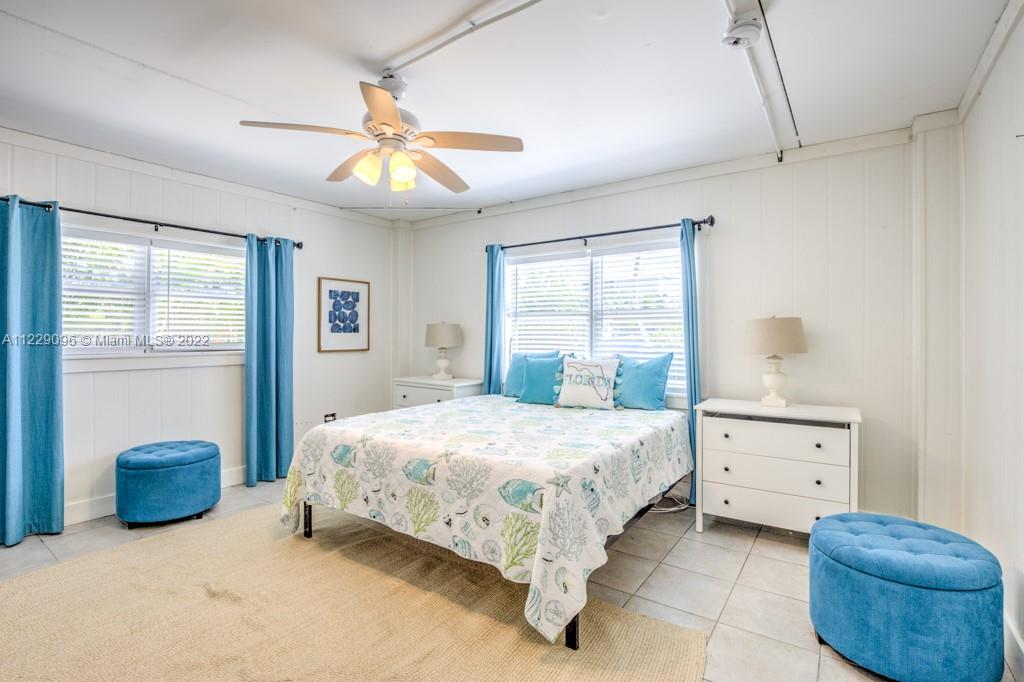 SOMBRERO BEACH VILLAGE - Residential