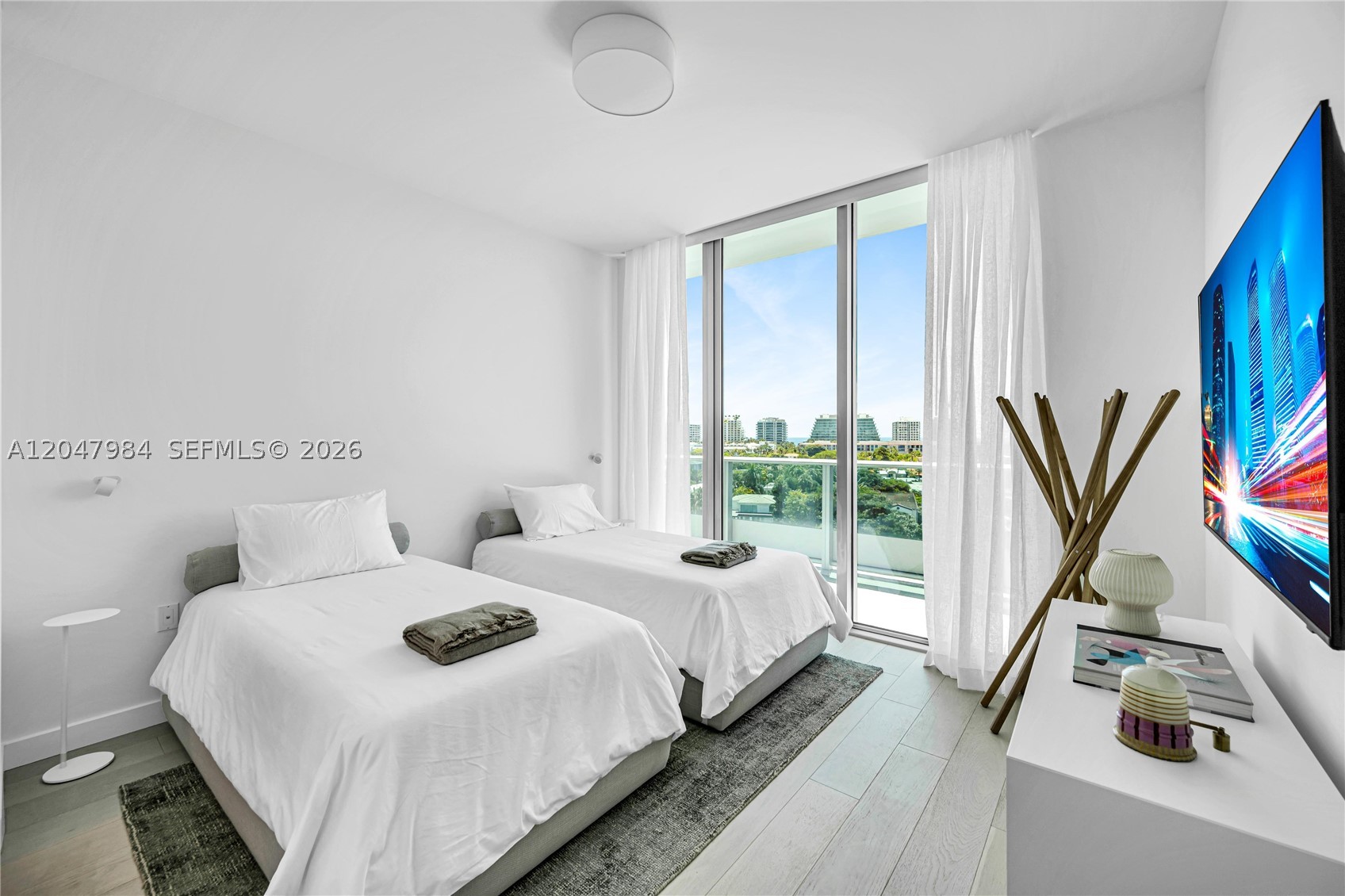 BAY HARBOR ISLAND - Residential