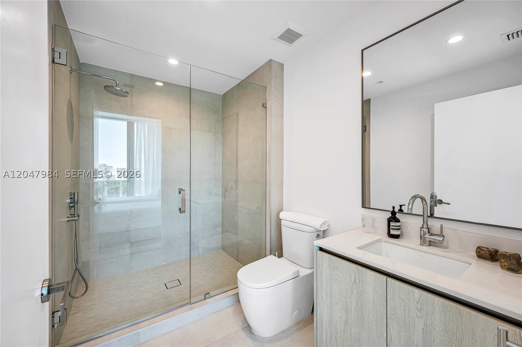 BAY HARBOR ISLAND - Residential