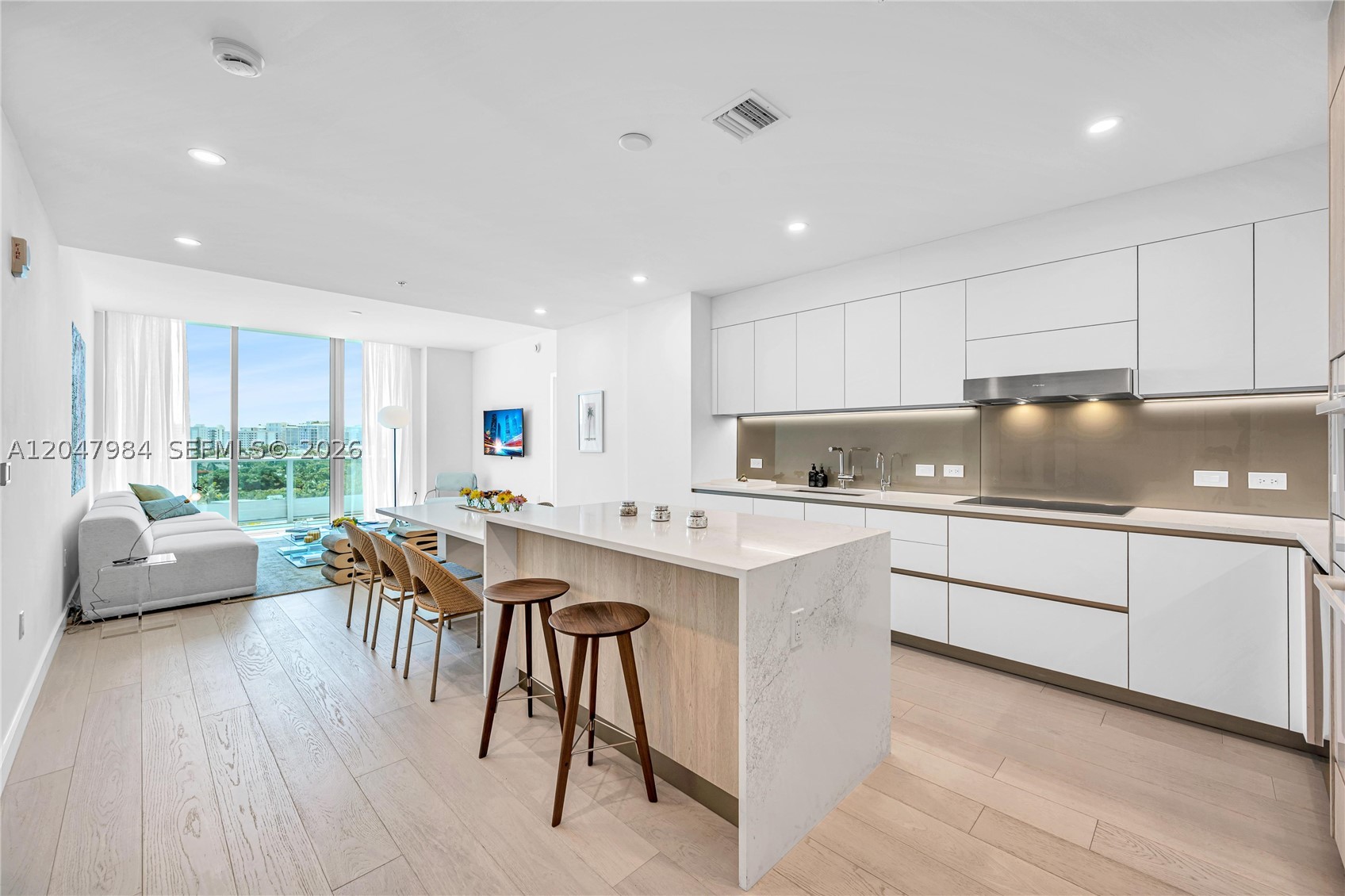 BAY HARBOR ISLAND - Residential