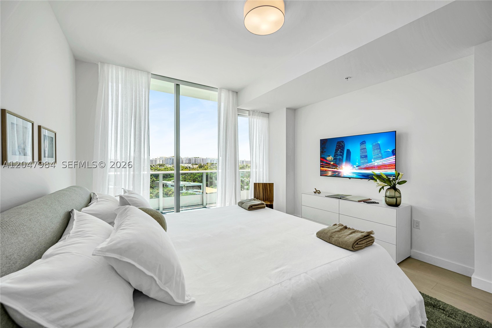 BAY HARBOR ISLAND - Residential