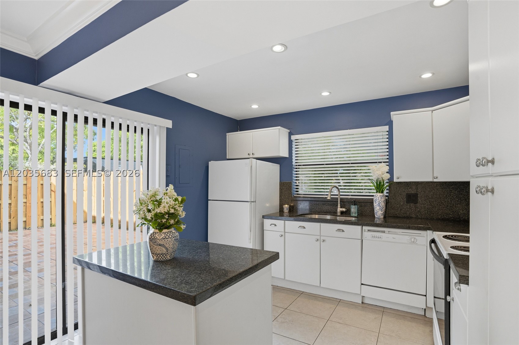 CAMELOT ONE CONDO - Residential Lease