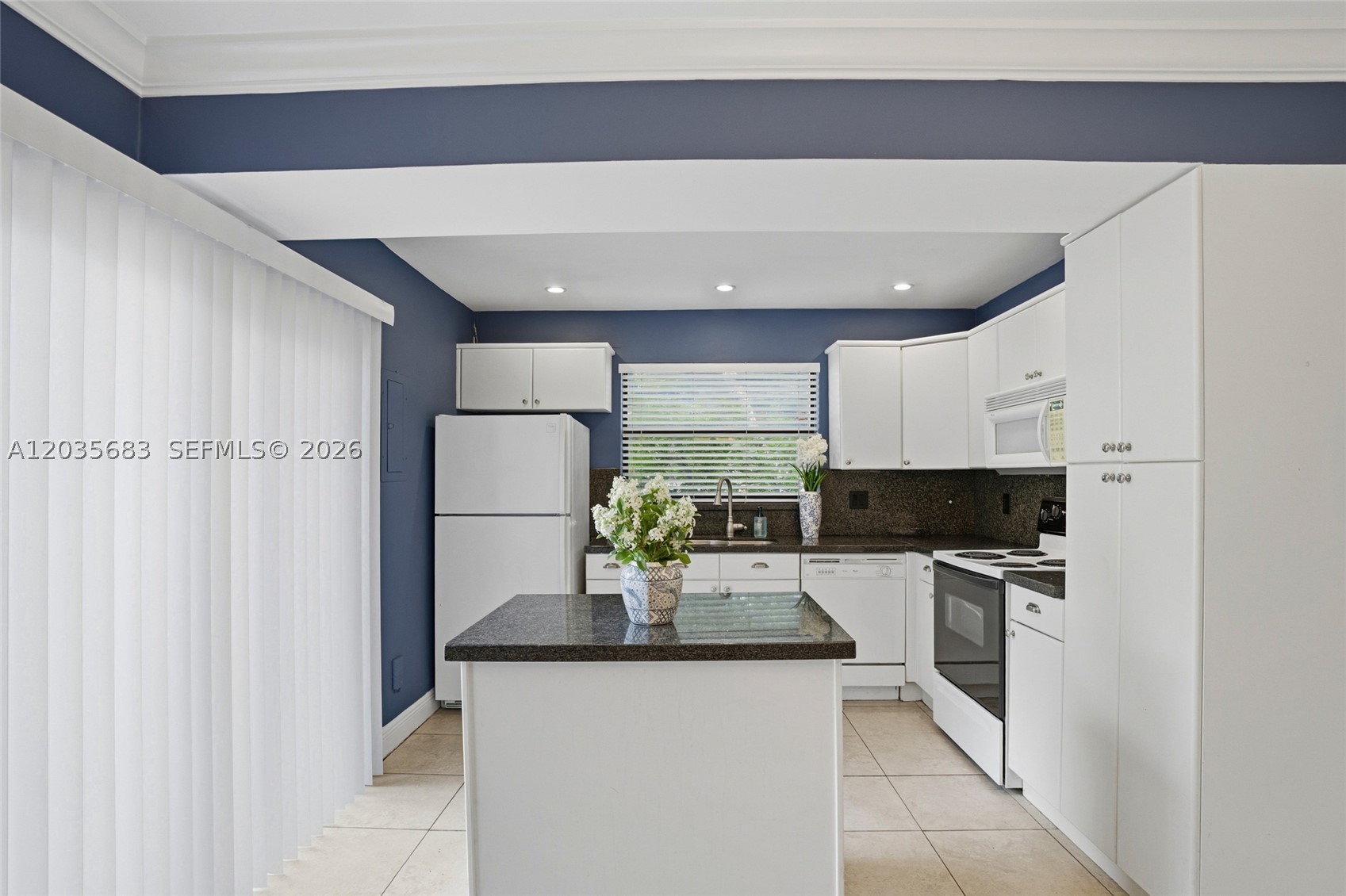 CAMELOT ONE CONDO - Residential Lease