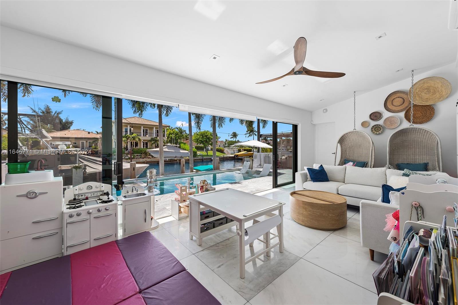 CORAL BAY SEC D - Residential