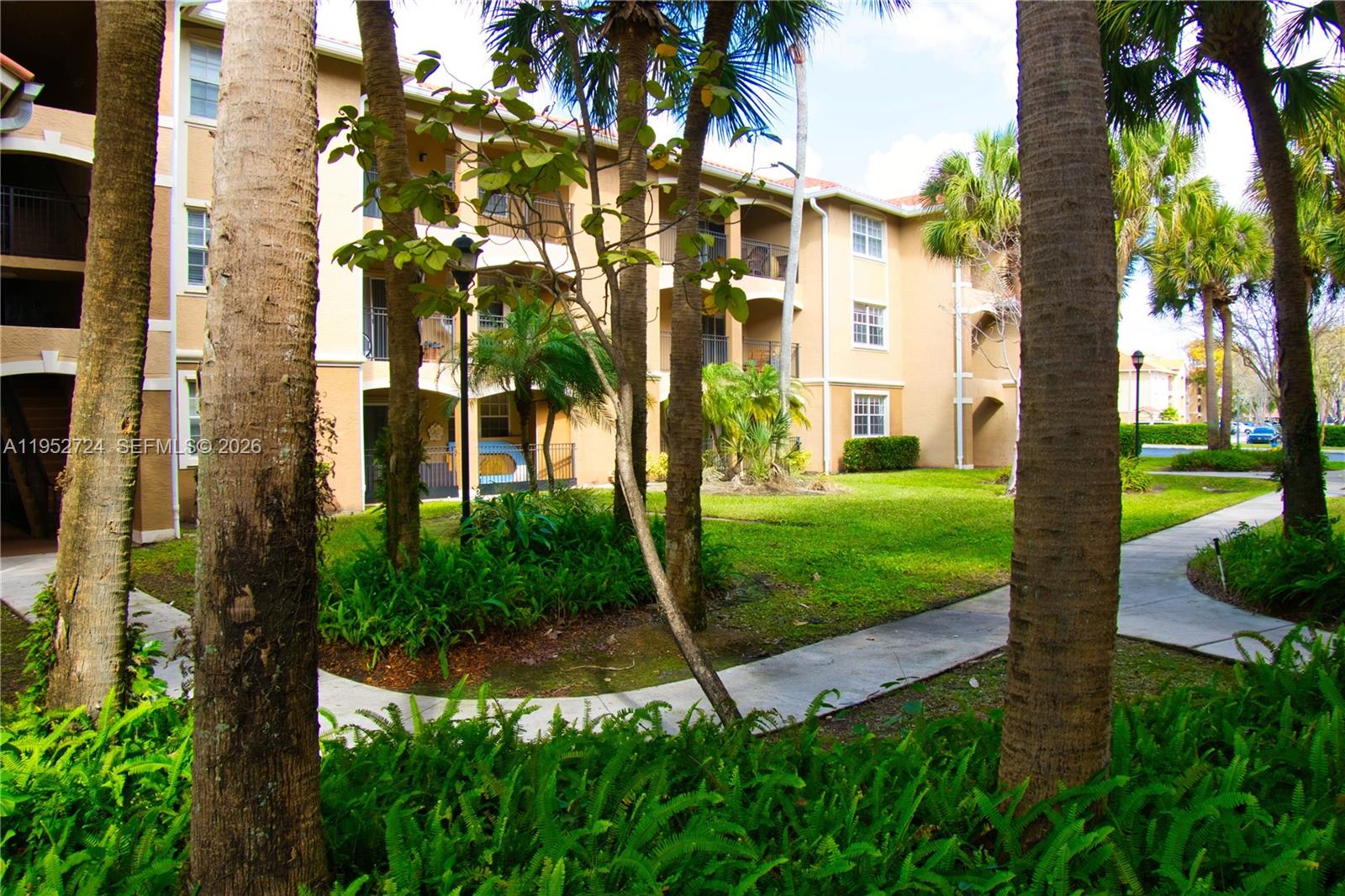 MARQUESA CONDO - Residential