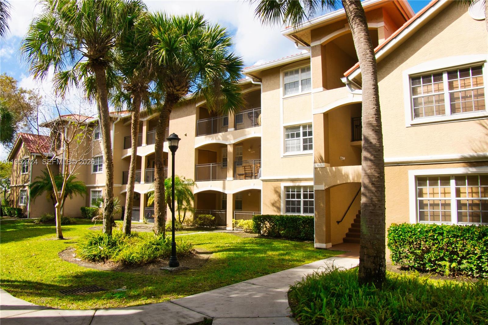 MARQUESA CONDO - Residential
