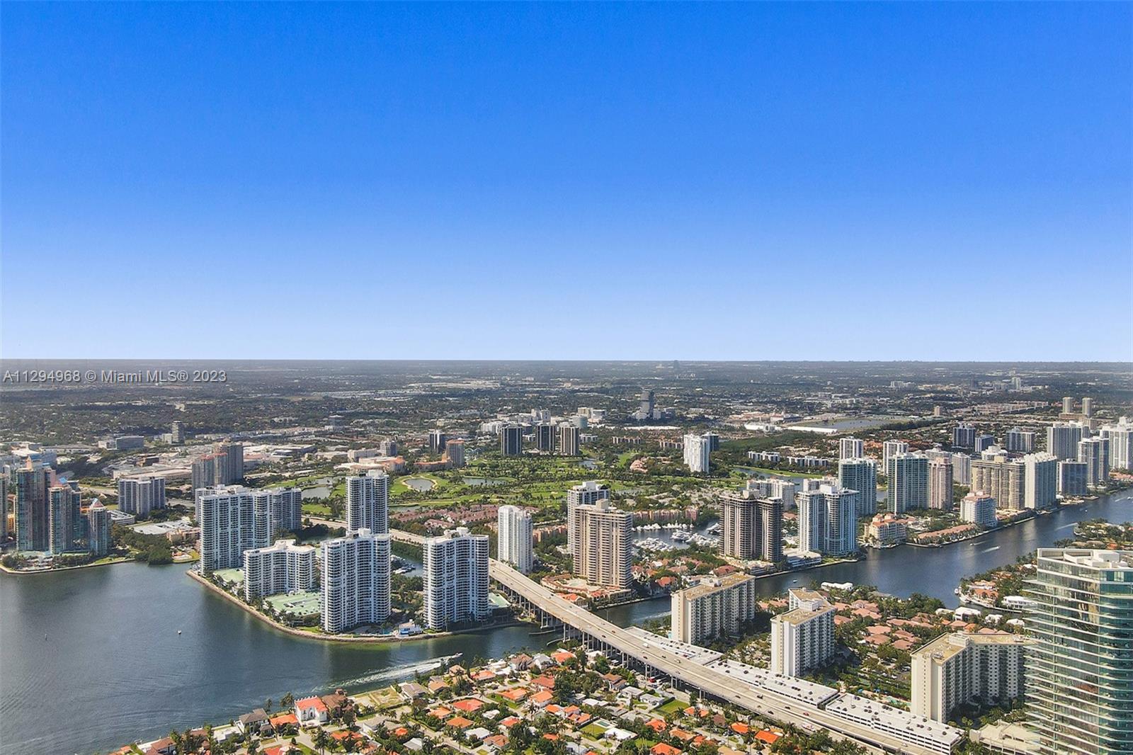 18555 COLLINS AVENUE COND - Residential