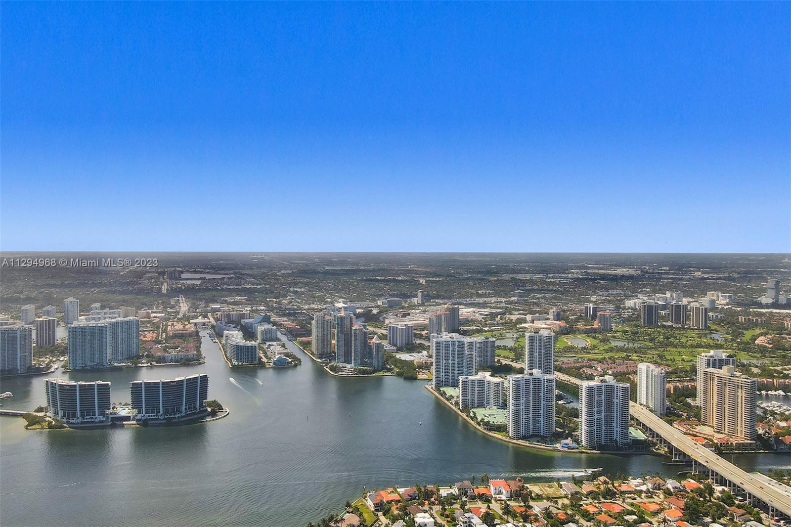 18555 COLLINS AVENUE COND - Residential