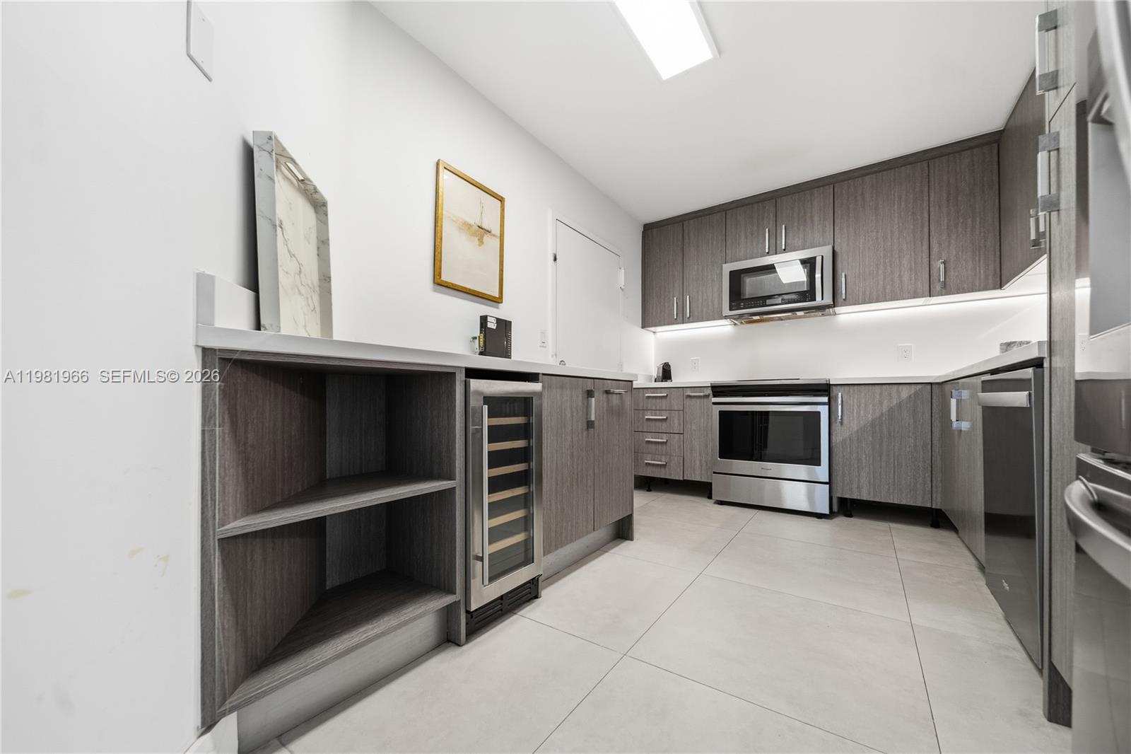 ROYAL EMBASSY CONDO - Residential