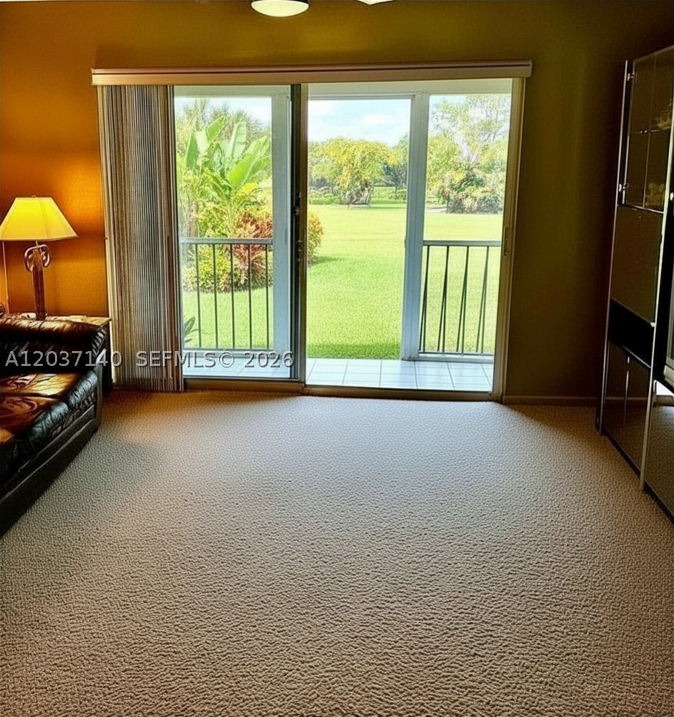 NOVA GARDENS CONDO - Residential