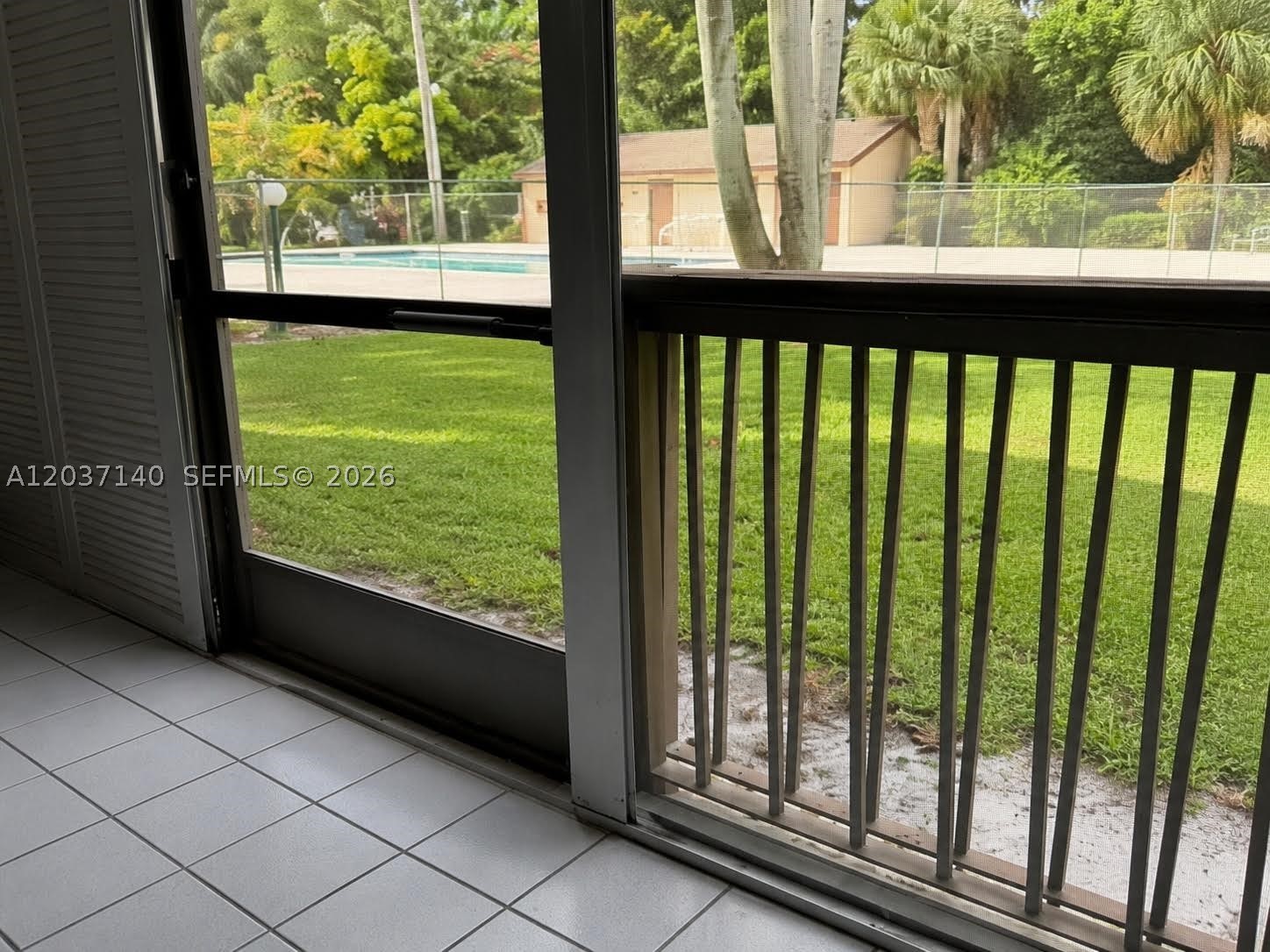 NOVA GARDENS CONDO - Residential