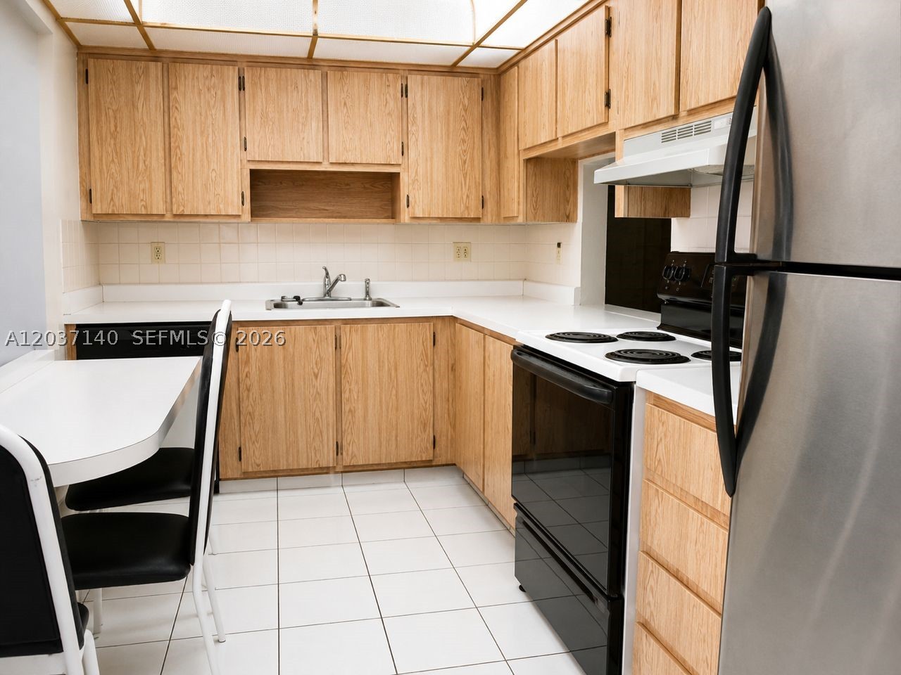 NOVA GARDENS CONDO - Residential