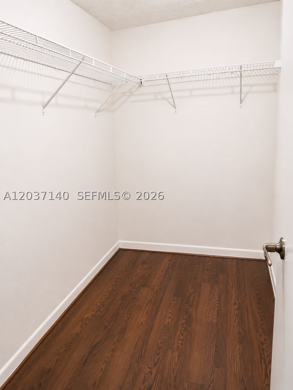 NOVA GARDENS CONDO - Residential