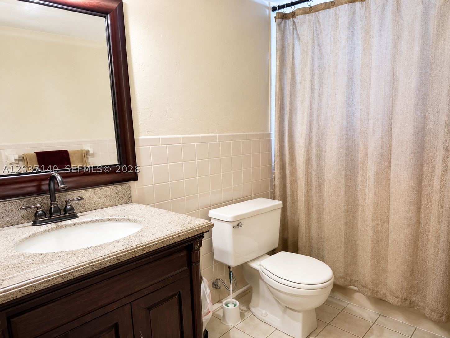NOVA GARDENS CONDO - Residential