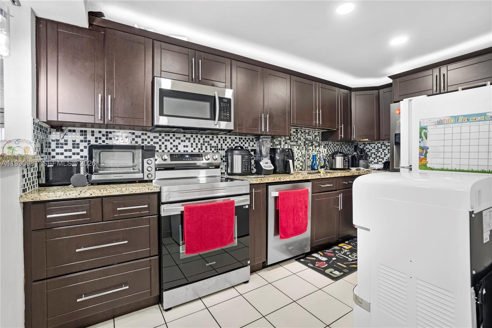 SUNSET PALMS EAST CONDO - Residential