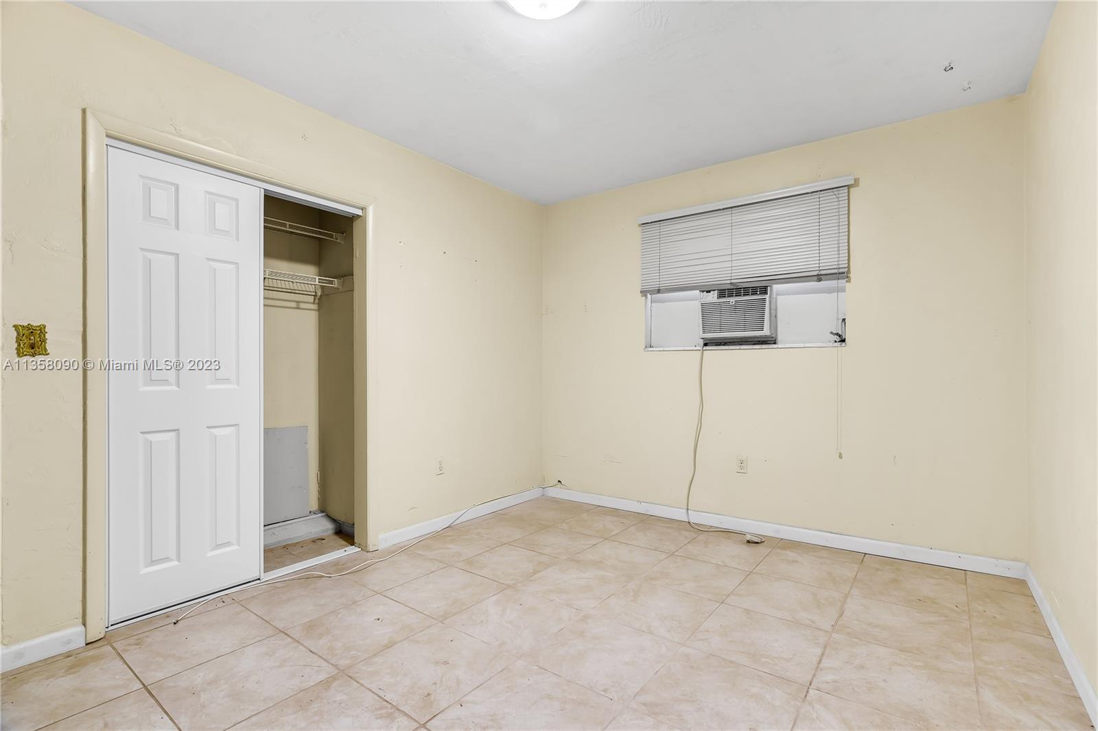 N MIAMI ESTATES - Residential Income