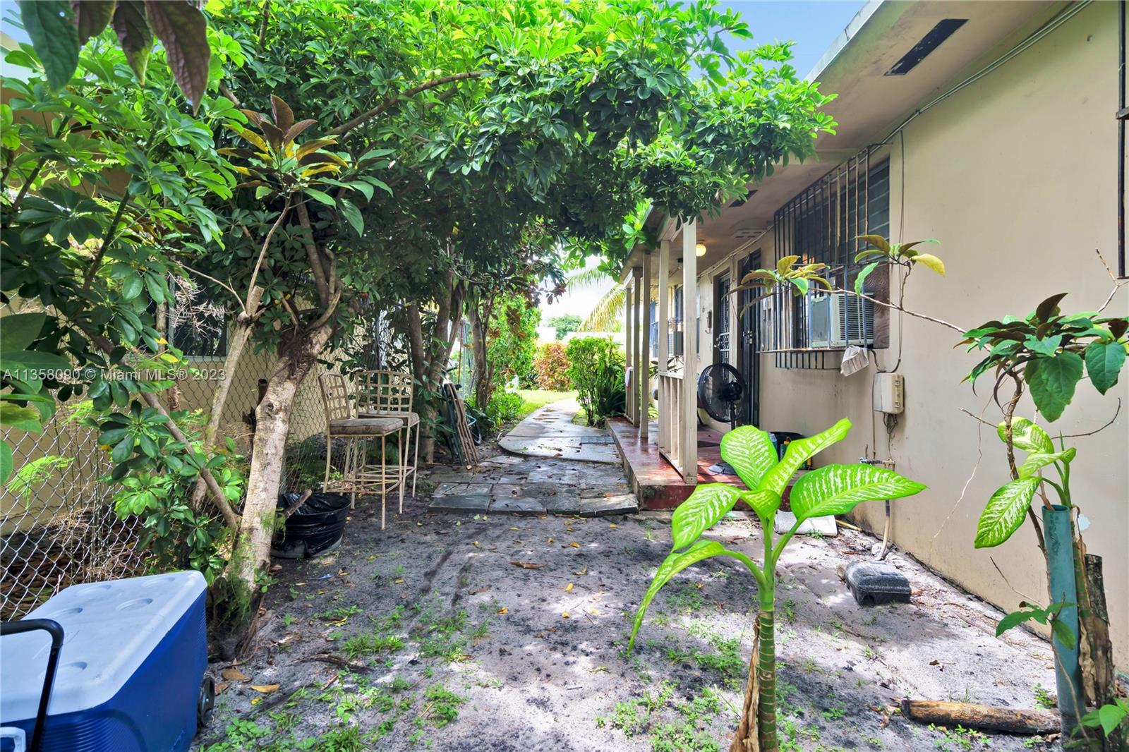 N MIAMI ESTATES - Residential Income