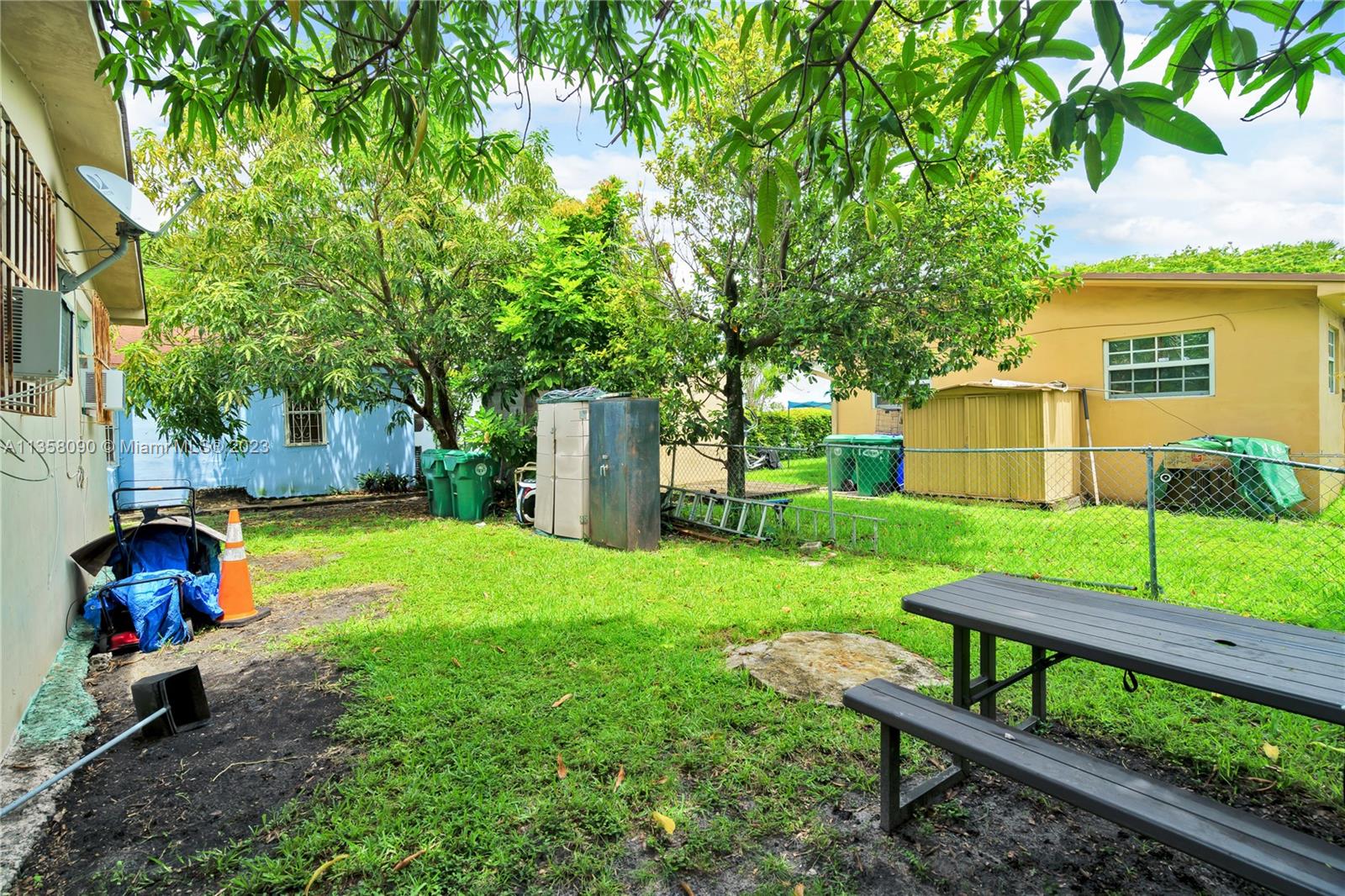 N MIAMI ESTATES - Residential Income