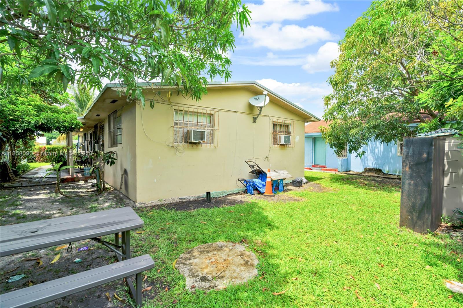 N MIAMI ESTATES - Residential Income