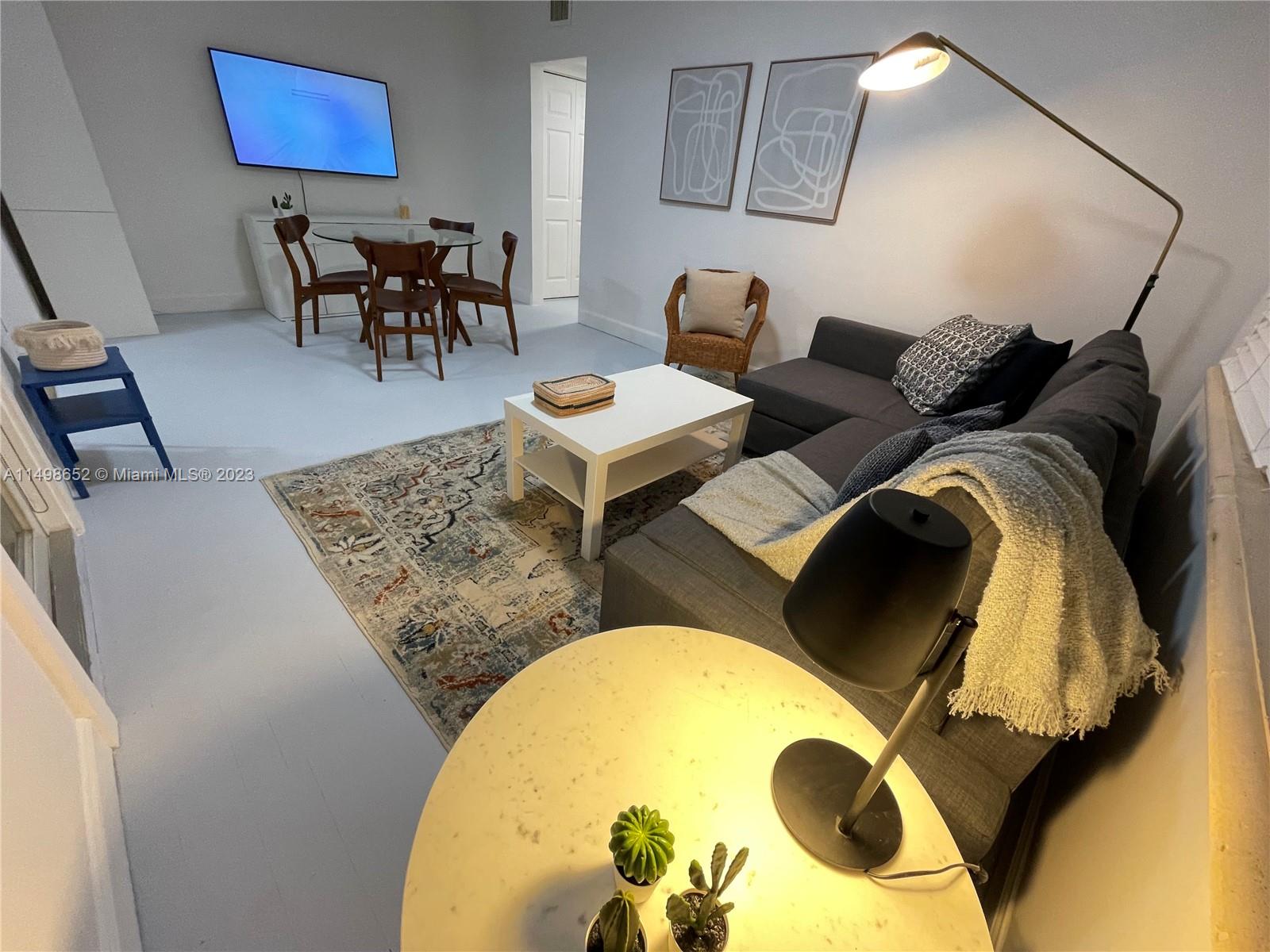 ALTOS DEL MAR NO 3 - Residential Lease