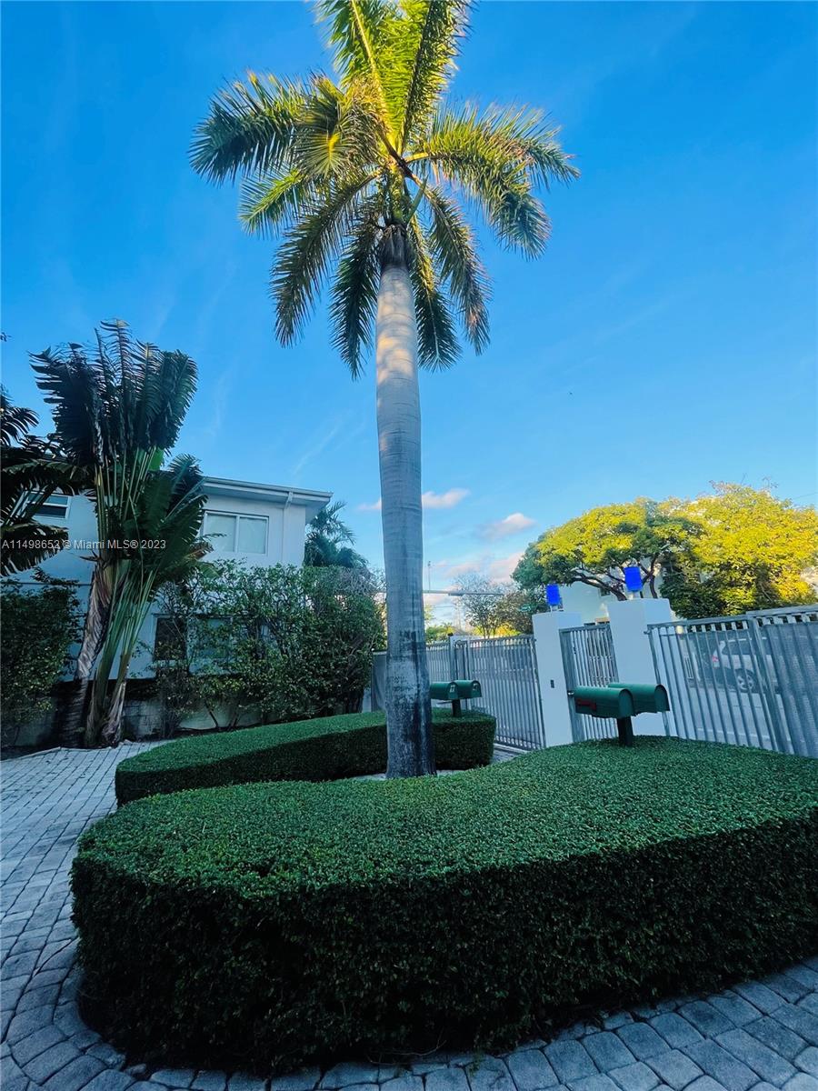 ALTOS DEL MAR NO 3 - Residential Lease