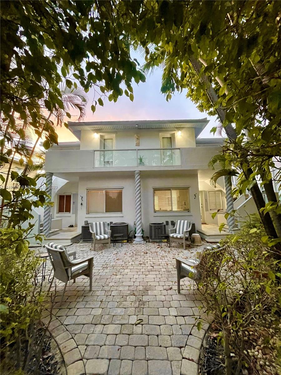 ALTOS DEL MAR NO 3 - Residential Lease