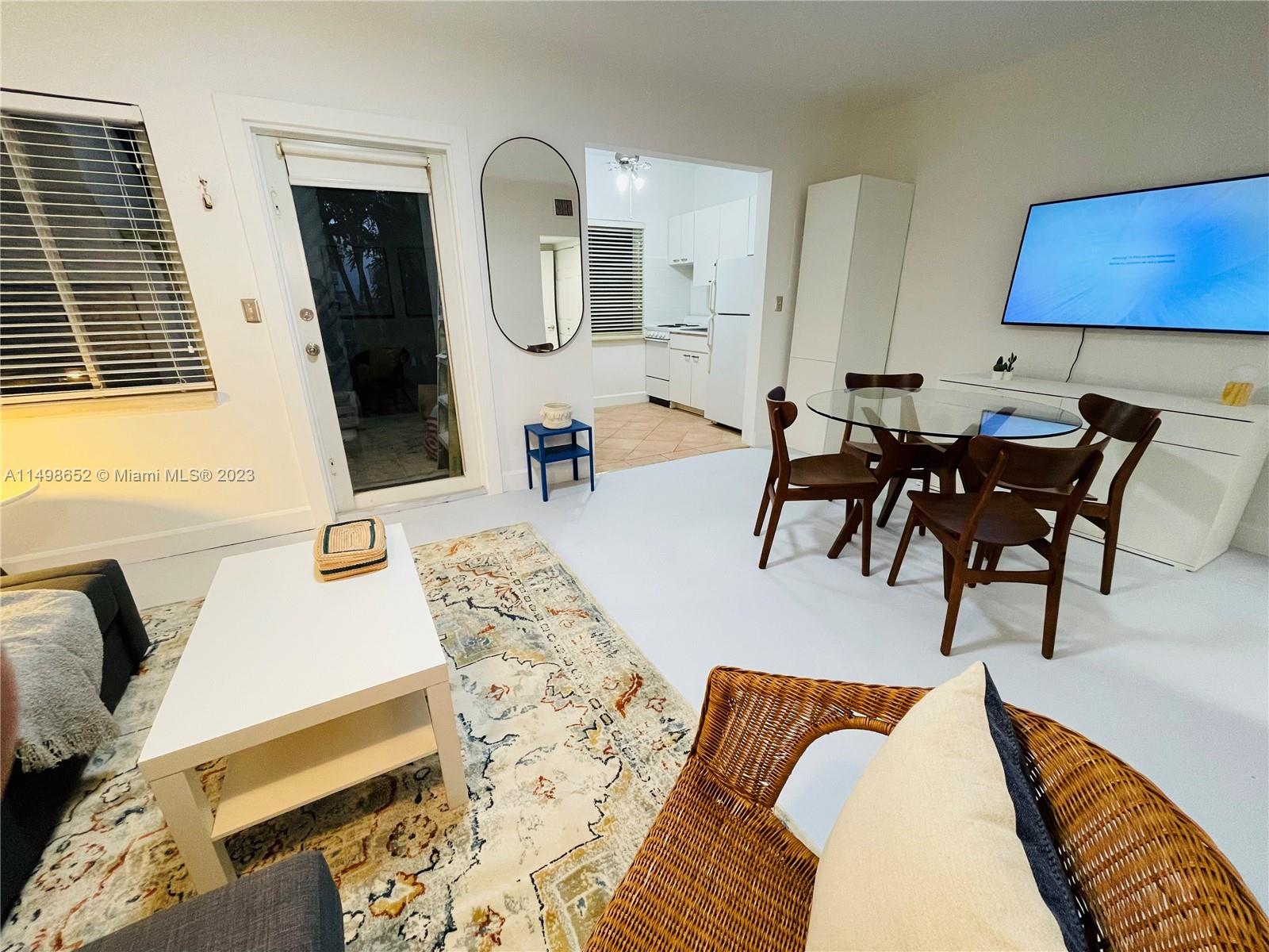 ALTOS DEL MAR NO 3 - Residential Lease