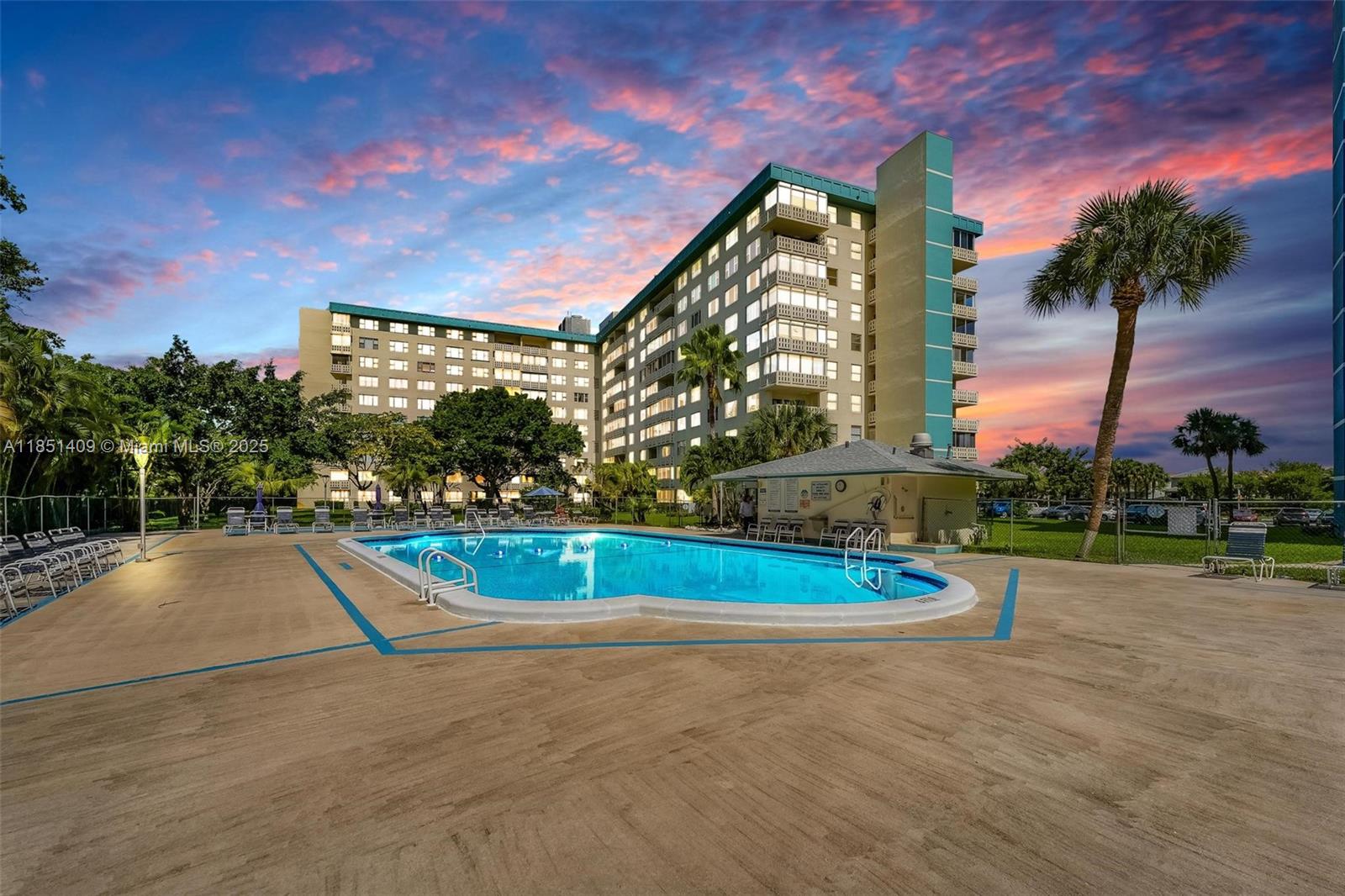 HILLCREST EAST NO 23 COND - Residential