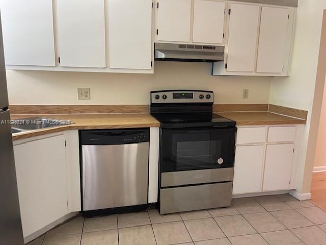VILLAS AT MEADOW LAKES CO - Residential
