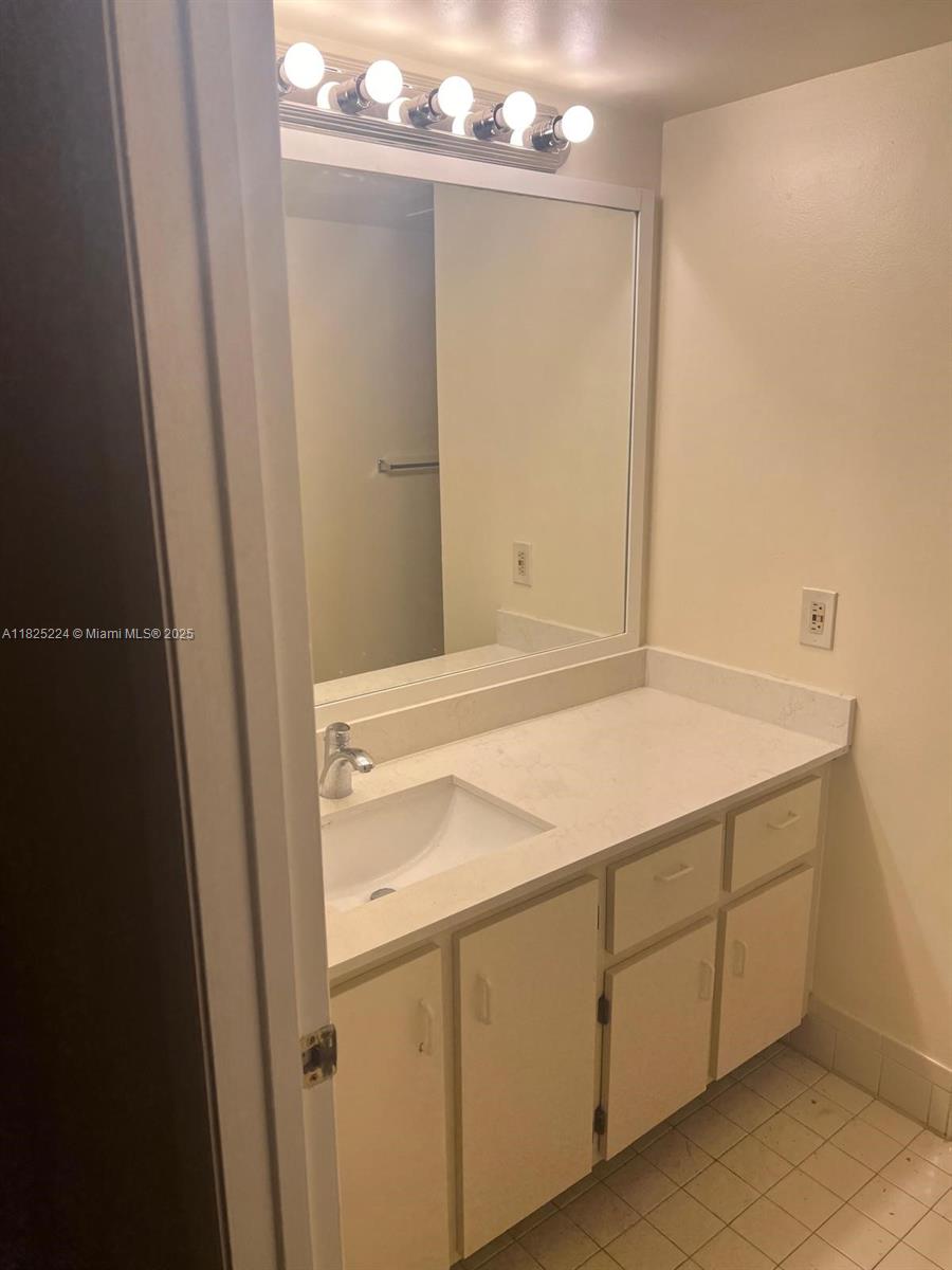 VILLAS AT MEADOW LAKES CO - Residential