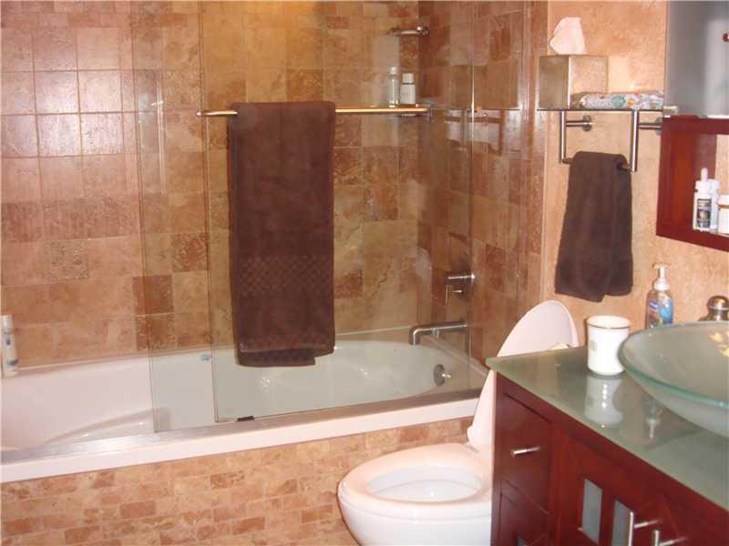 HOLLYWOOD CENTRAL BEACH 4 - Residential Lease