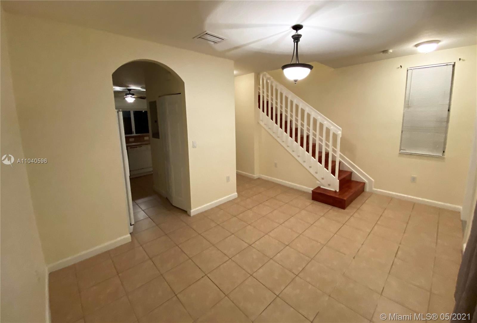 VILLAS AT CARMEL CONDO NO - Residential Lease