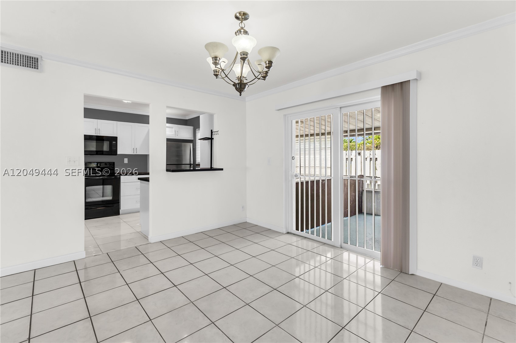 BLACK CREEK VILLAS - Residential