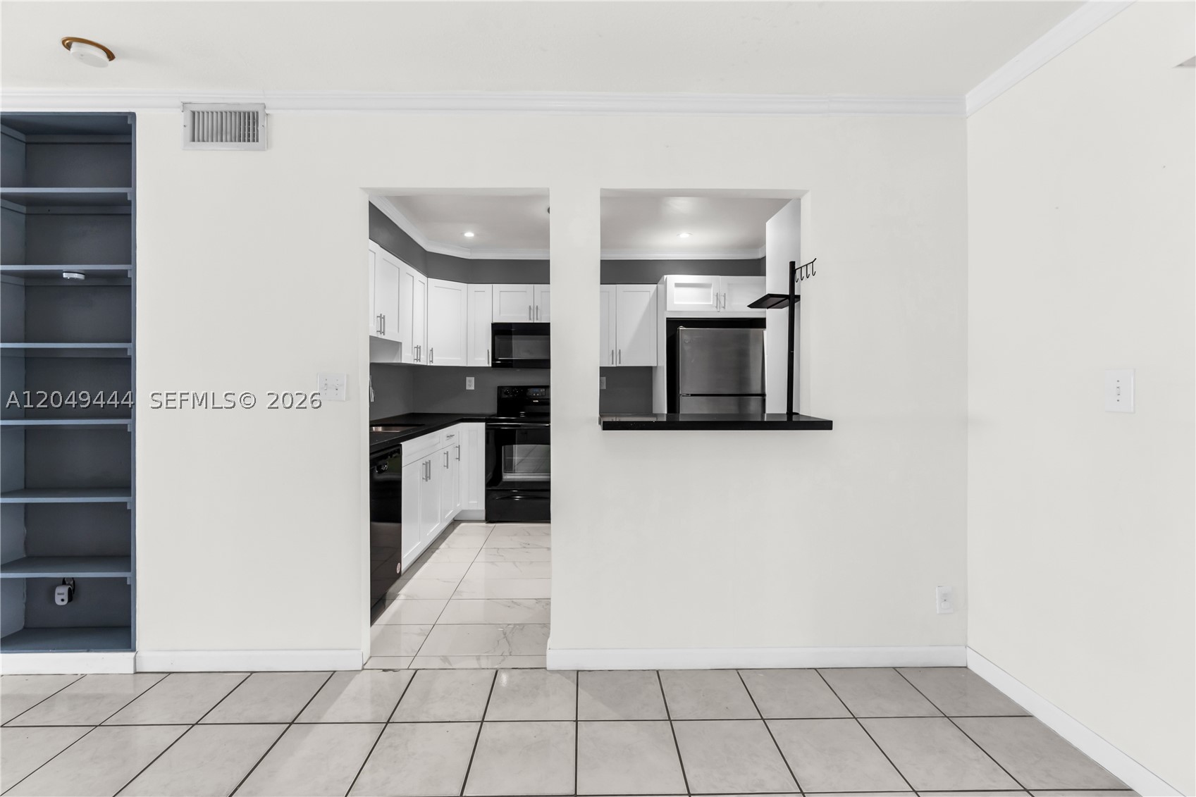 BLACK CREEK VILLAS - Residential