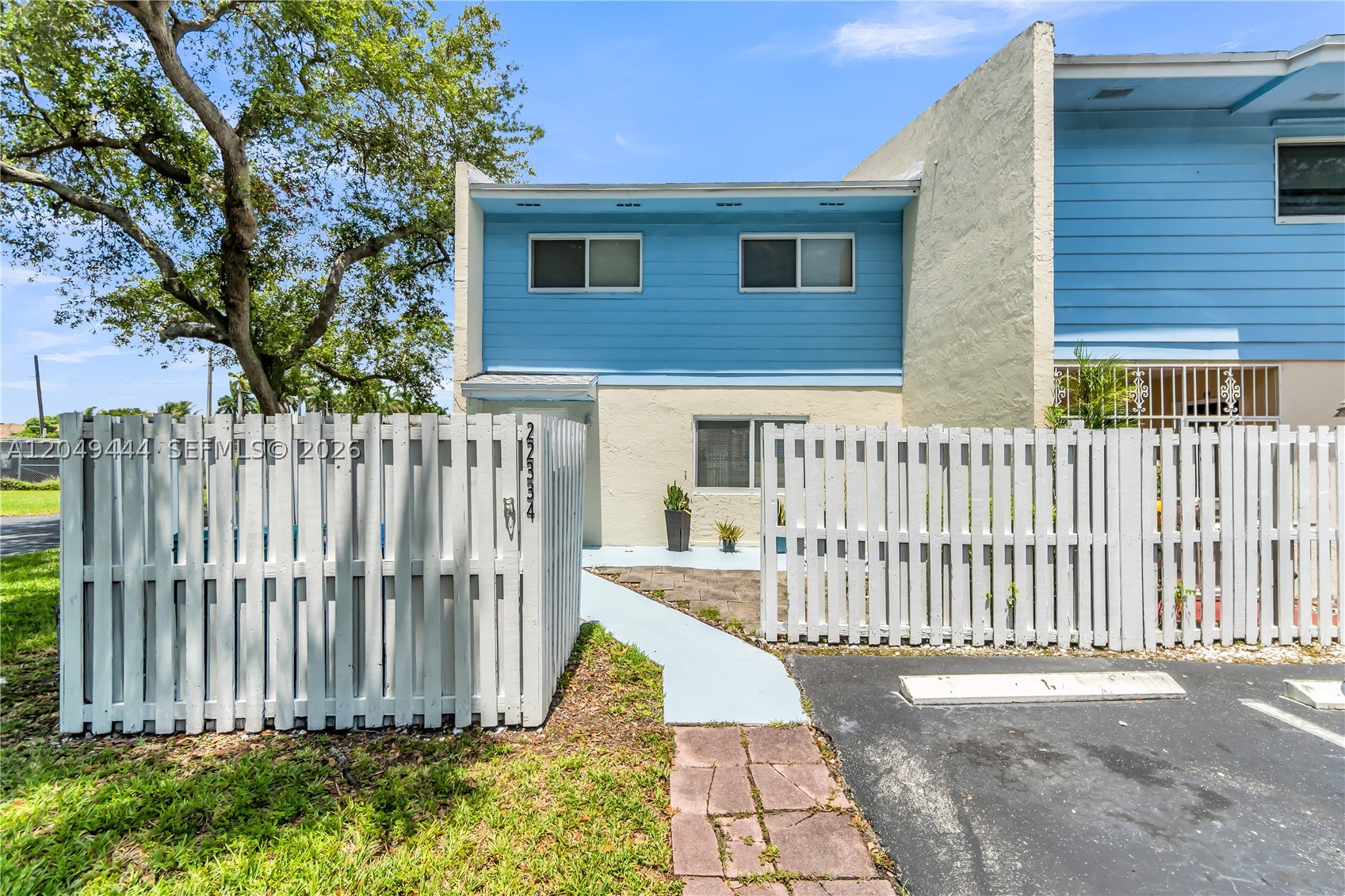 Spacious 3BR/2.5BA corner-unit fee simple townhouse with a small office space located in the desirable gated community Cutler Creek Village. LOW HOA ONLY $200 MONTHLY.  Features include new stainless steel appliances, dishwasher, new full-size washer & dryer, fresh interior paint, tile floors throughout the first floor, laminate flooring upstairs.  This property also offers impact windows and doors, NEW ROOF, new hot water heater and screened-in patio perfect for entertaining. Community amenities include a swimming pool, tennis courts, clubhouse and children’s playground. Conveniently located near major highways, shopping, Black Point Park & Marina, Southland Mall and A+ schools.  Call today to schedule your private showing!