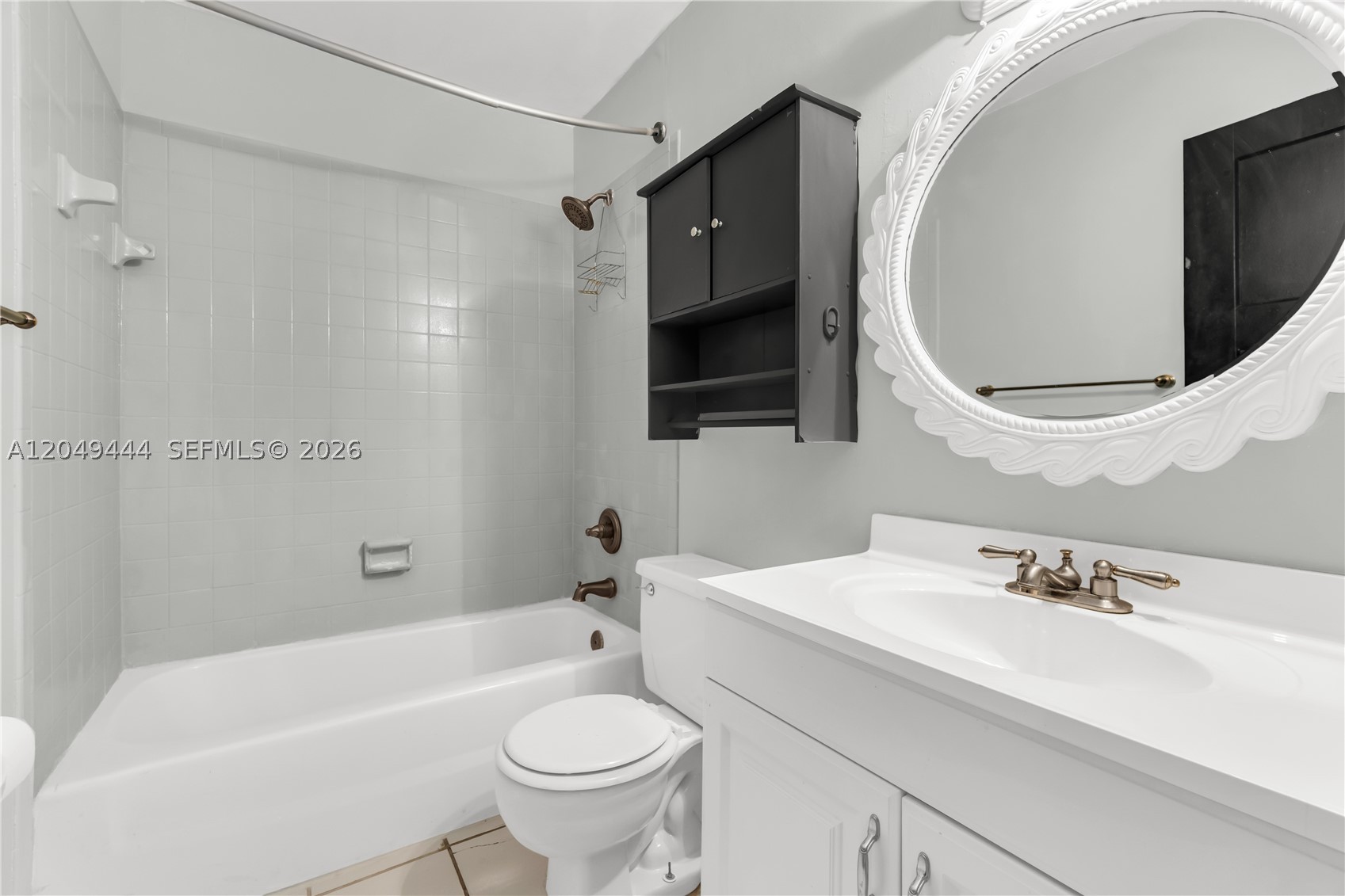 BLACK CREEK VILLAS - Residential