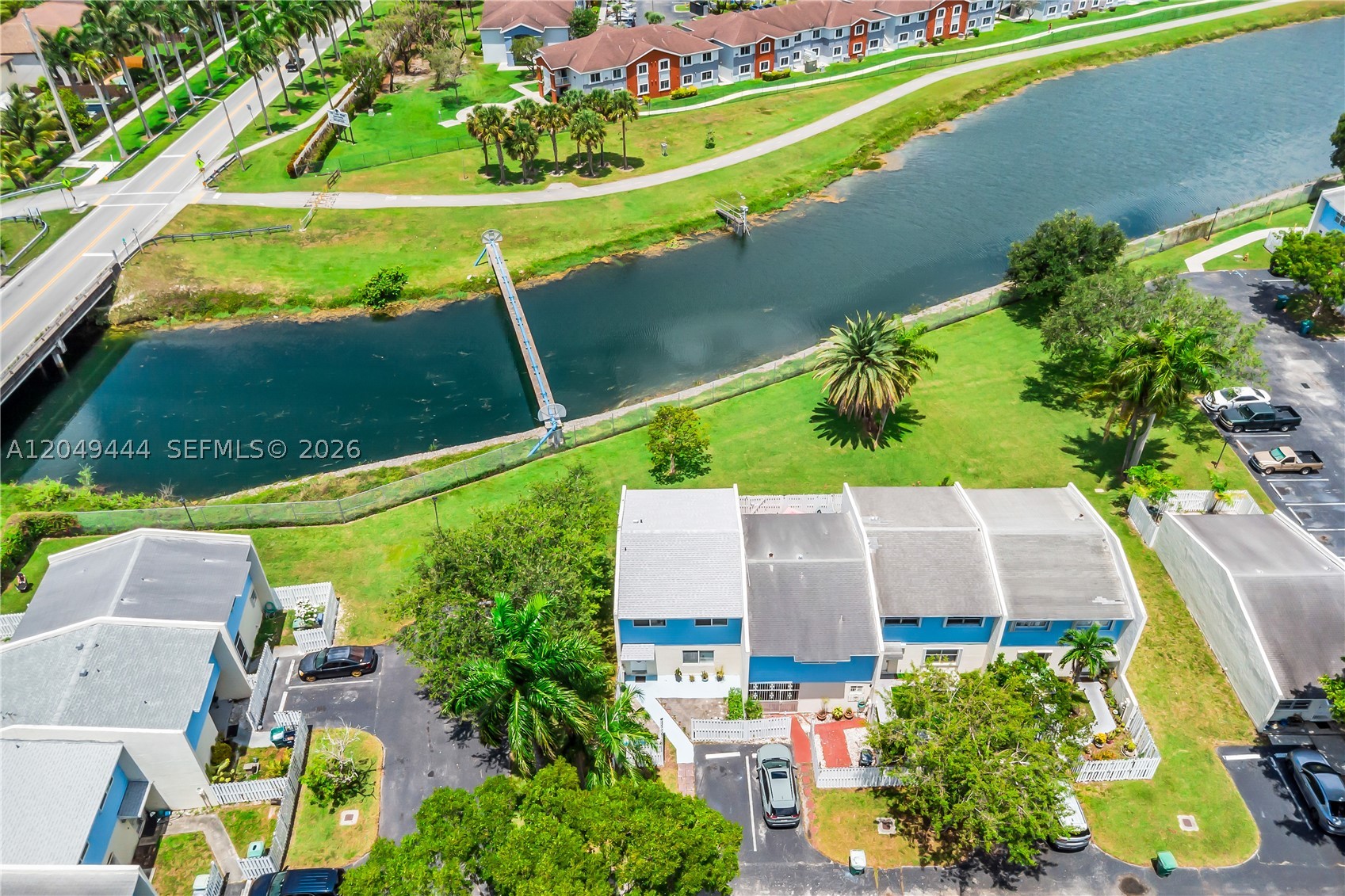 BLACK CREEK VILLAS - Residential