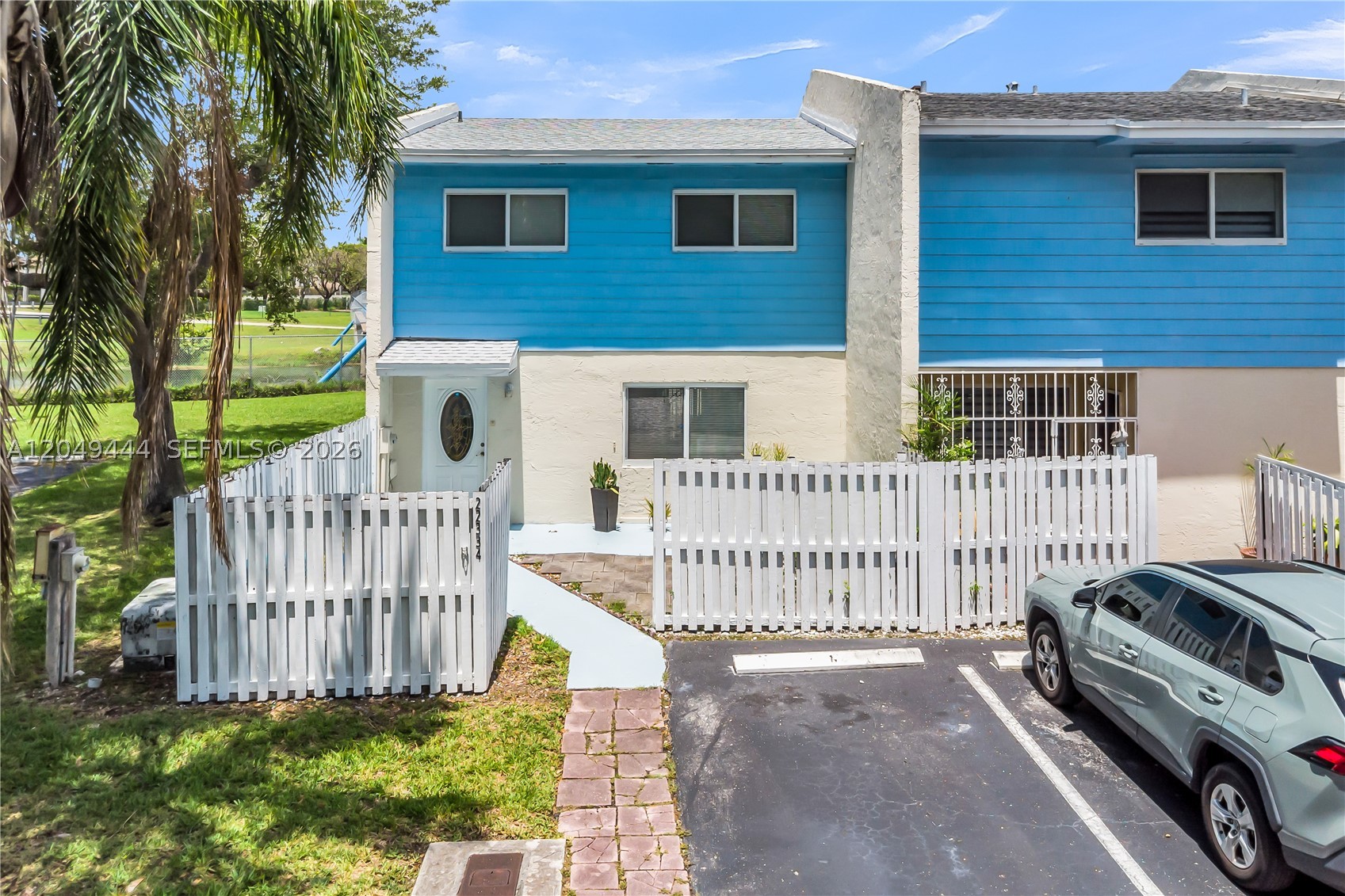 BLACK CREEK VILLAS - Residential