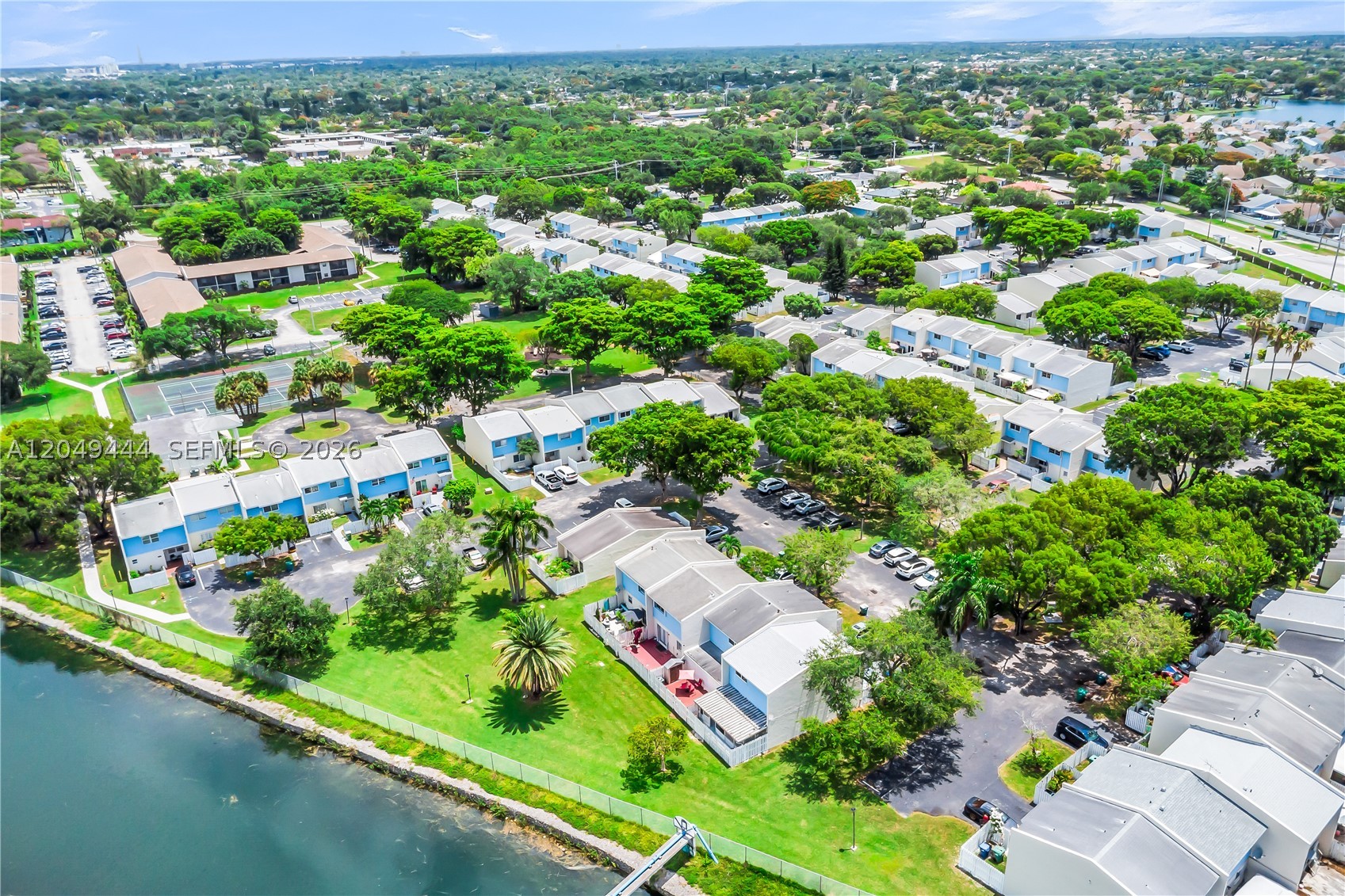 BLACK CREEK VILLAS - Residential