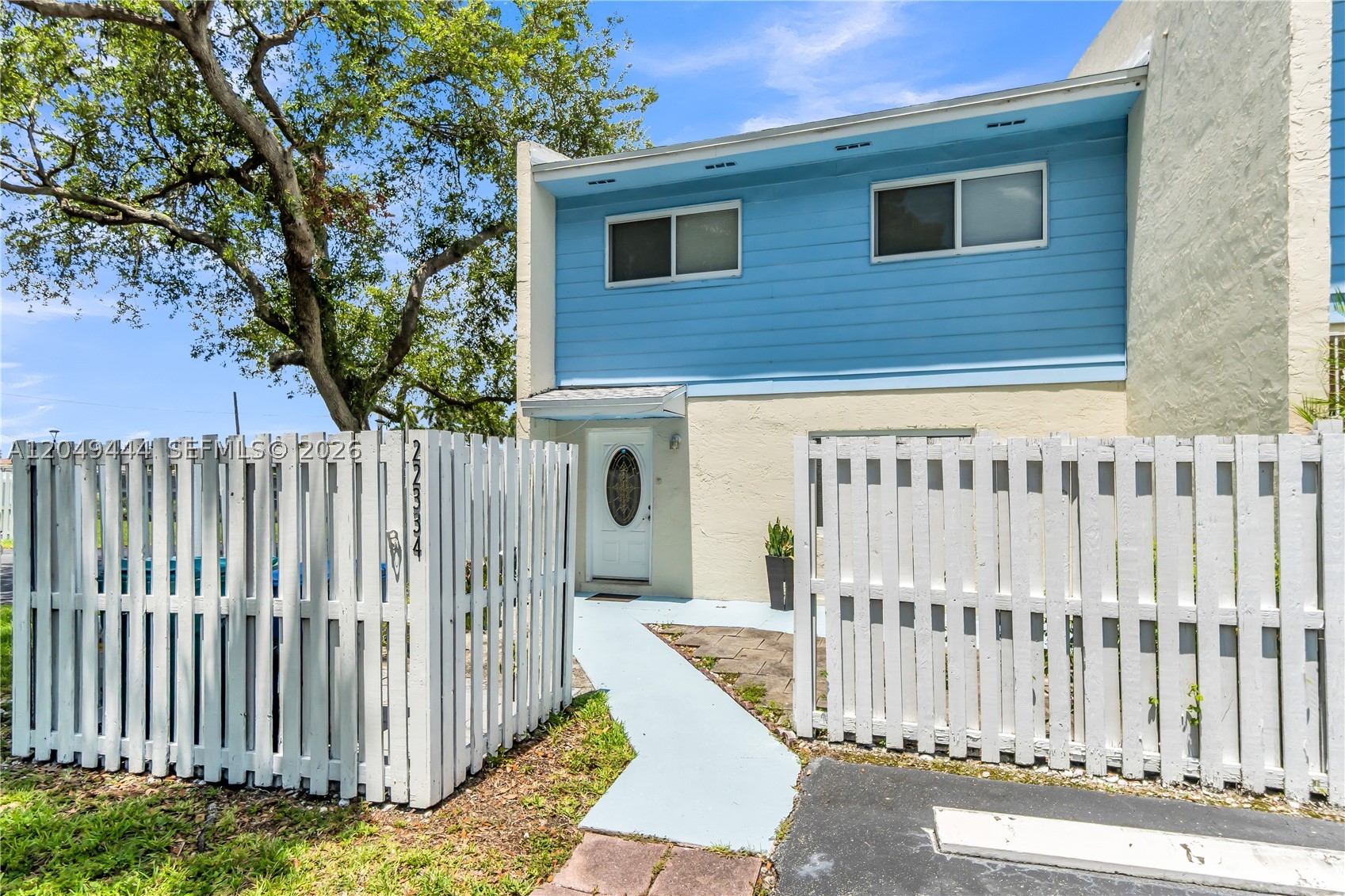 BLACK CREEK VILLAS - Residential