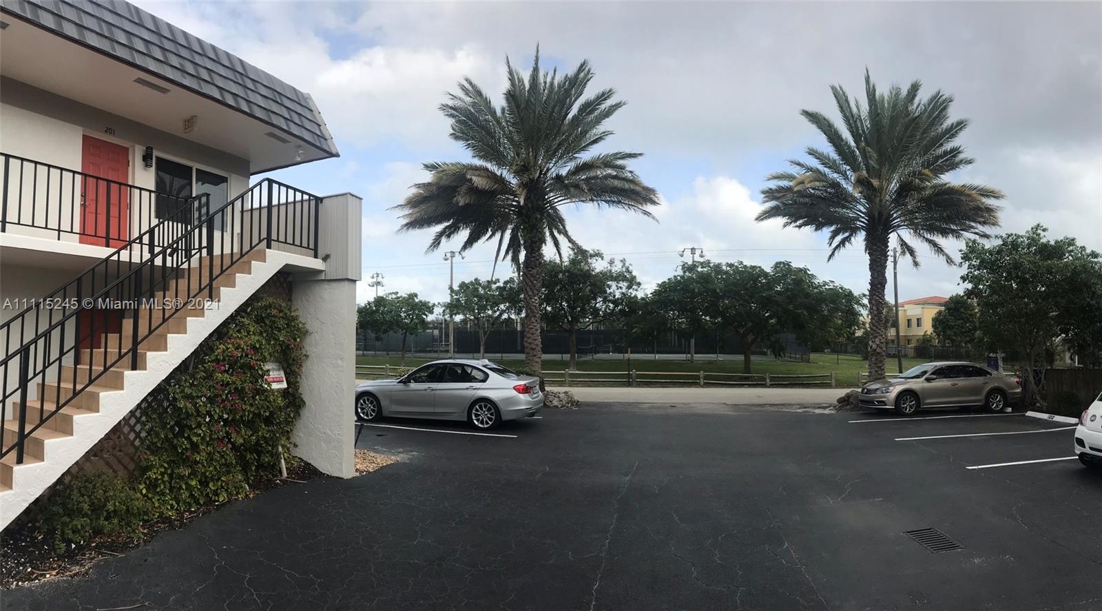 TEN AT VICTORIA PARK COND - Residential Lease