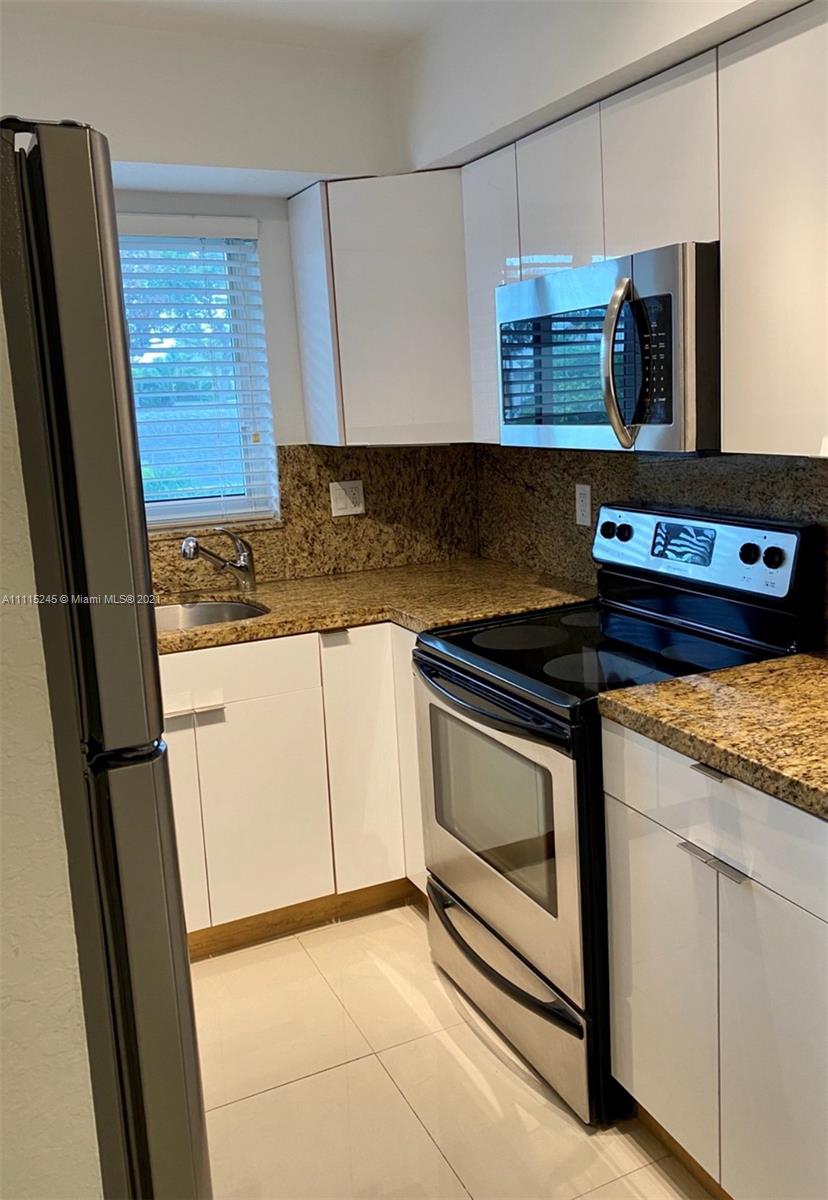 TEN AT VICTORIA PARK COND - Residential Lease