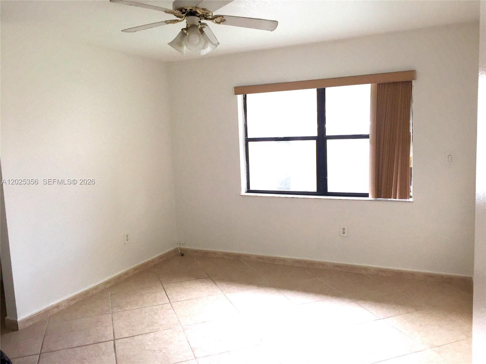 KENDALAIRE VILLAS CONDO - Residential Lease