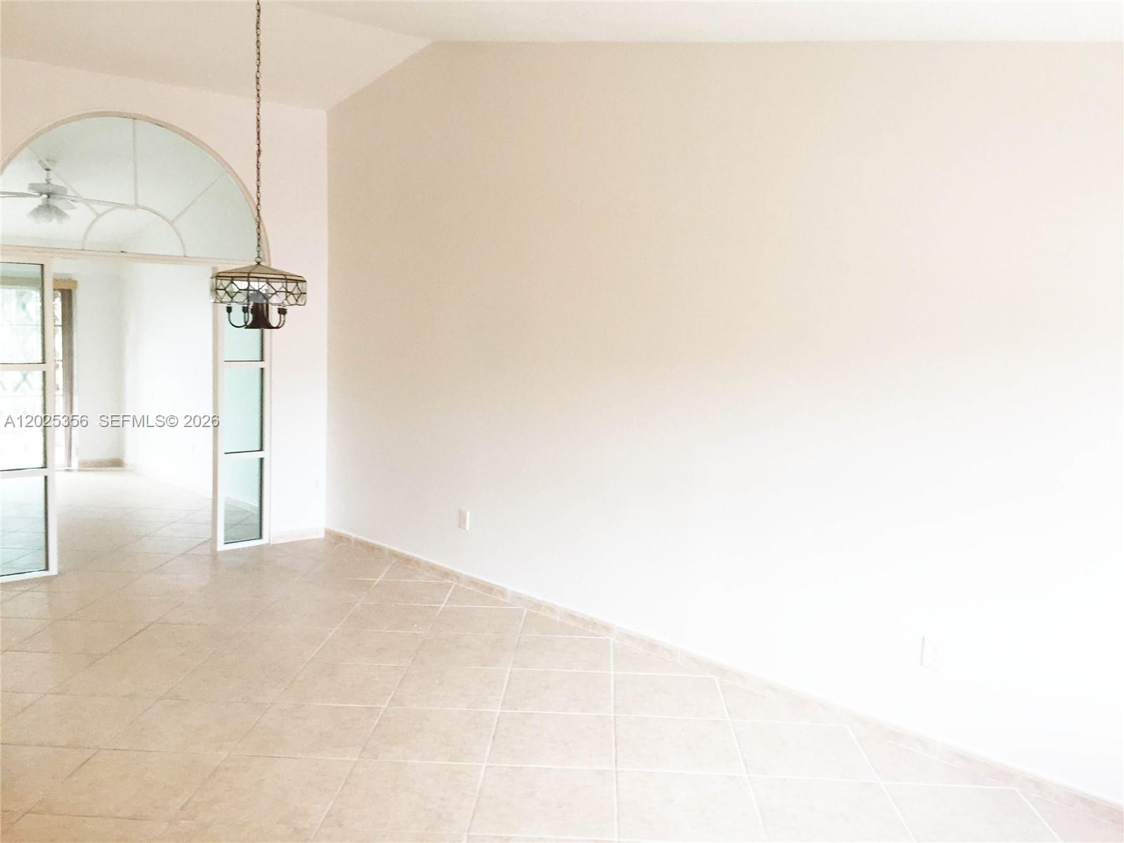 KENDALAIRE VILLAS CONDO - Residential Lease