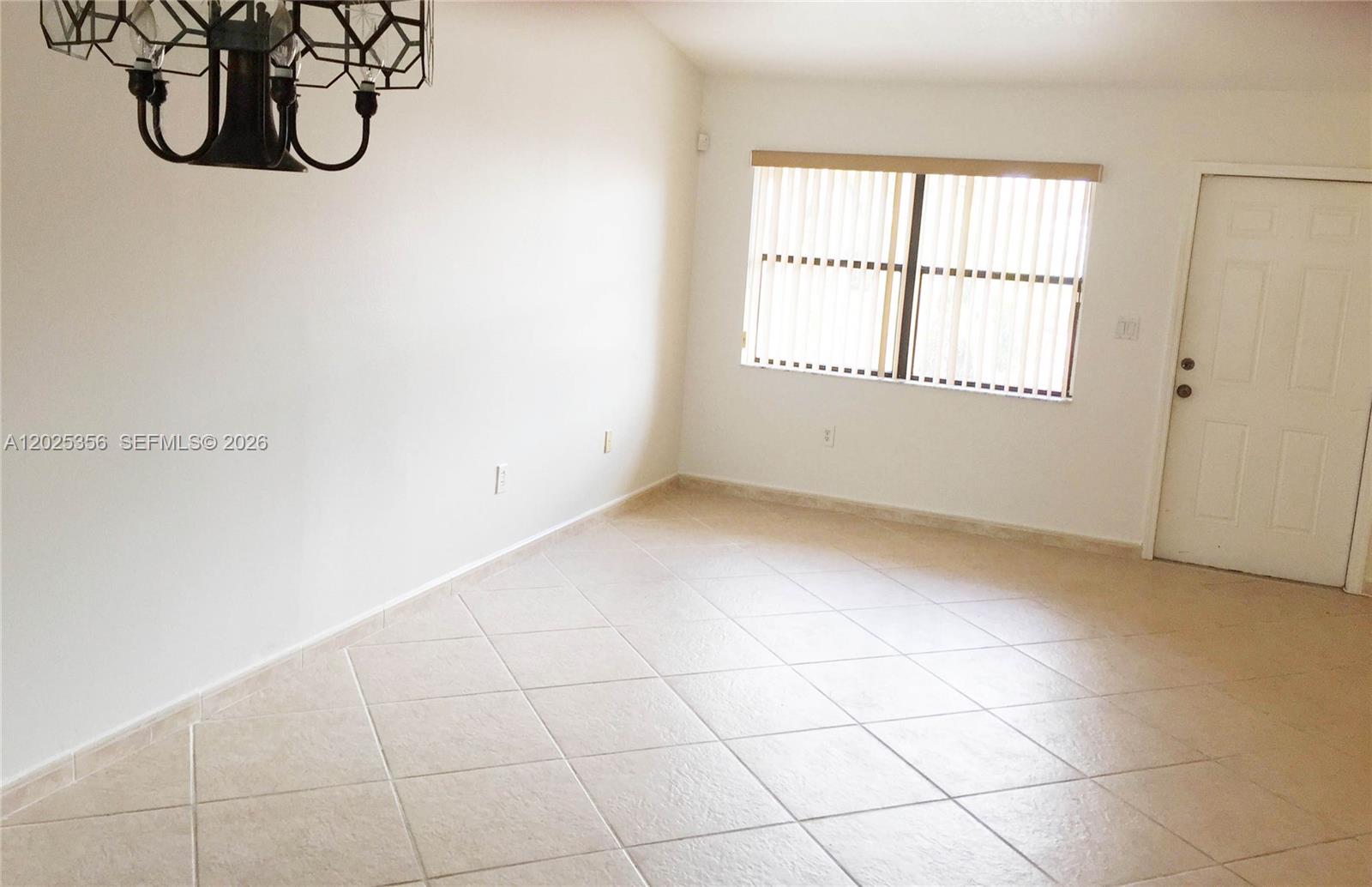 KENDALAIRE VILLAS CONDO - Residential Lease
