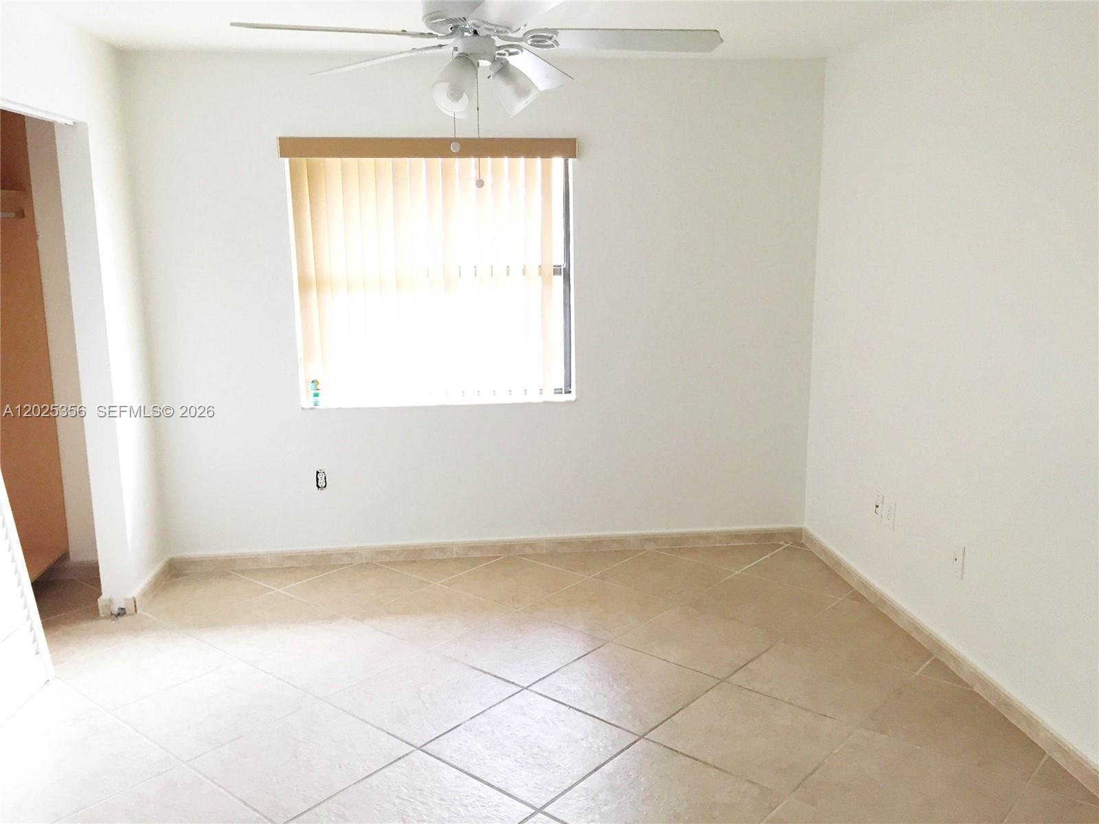 KENDALAIRE VILLAS CONDO - Residential Lease