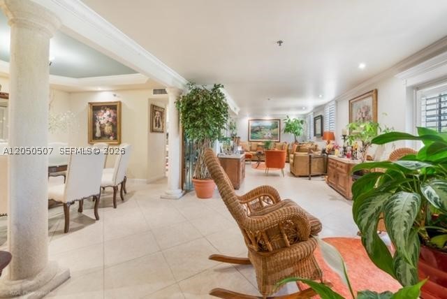 LA HACIENDA IN THE GABLES - Residential