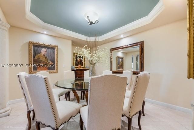 LA HACIENDA IN THE GABLES - Residential