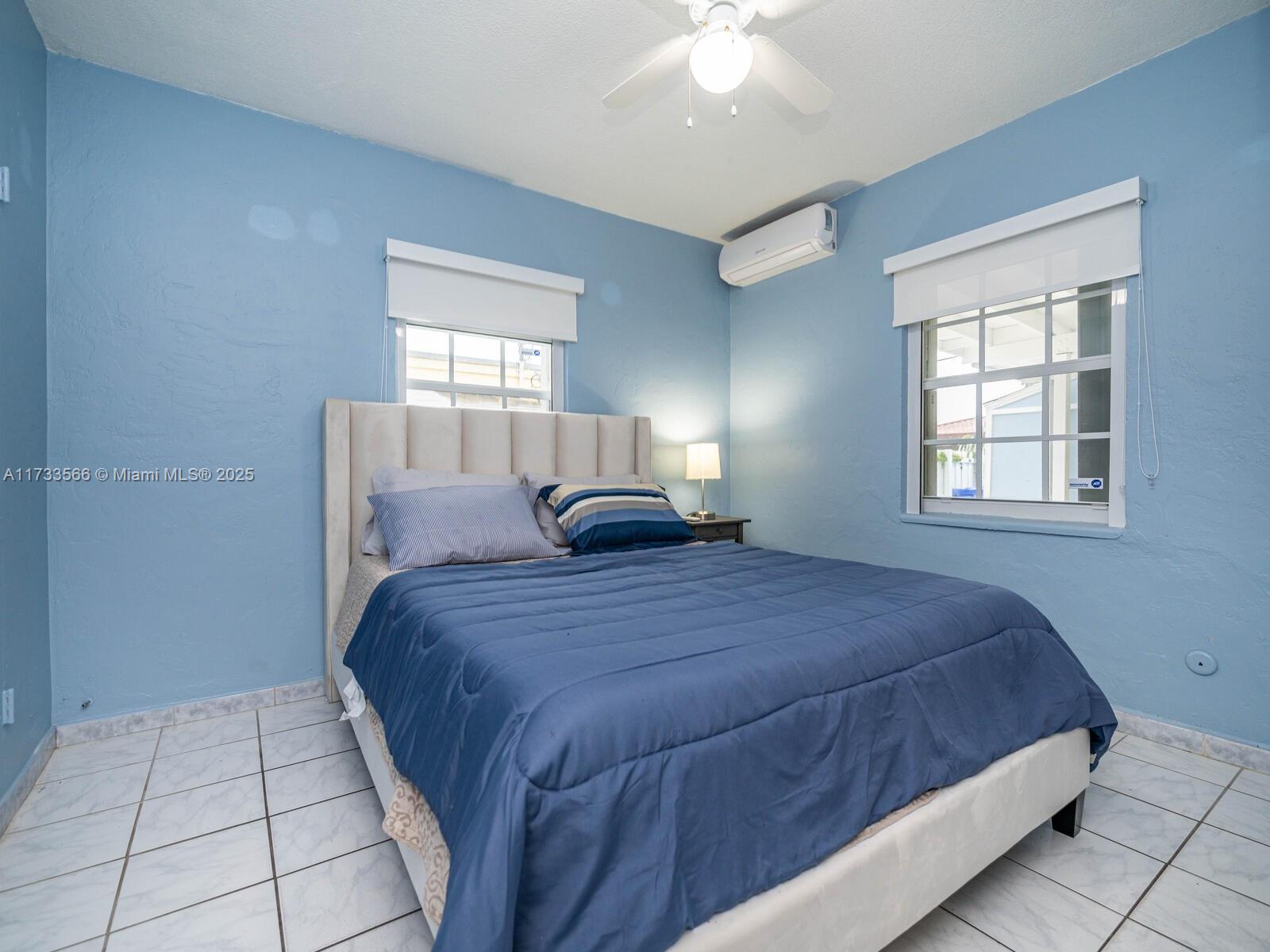 TAMIAMI GARDENS - Residential