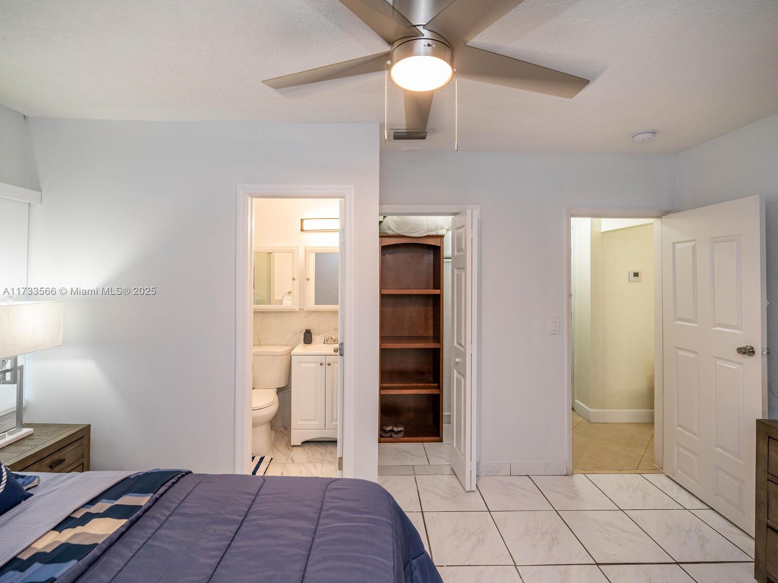TAMIAMI GARDENS - Residential